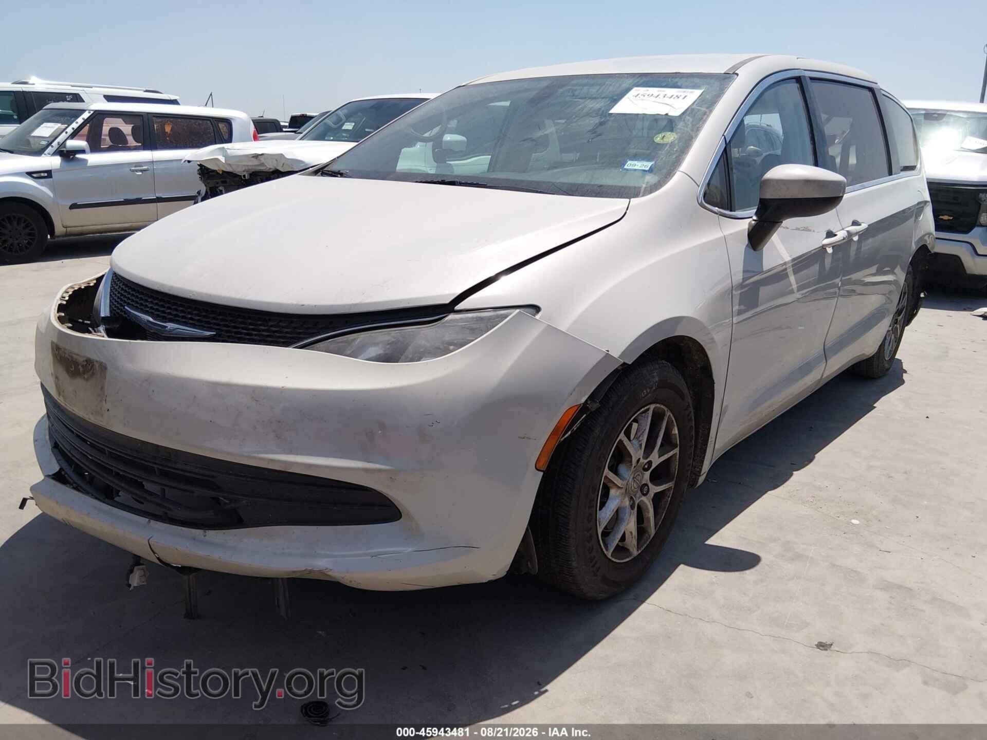 2017 CHRYSLER PACIFICA - VIN: 2C4RC1CG3HR565924 - Photo 2
