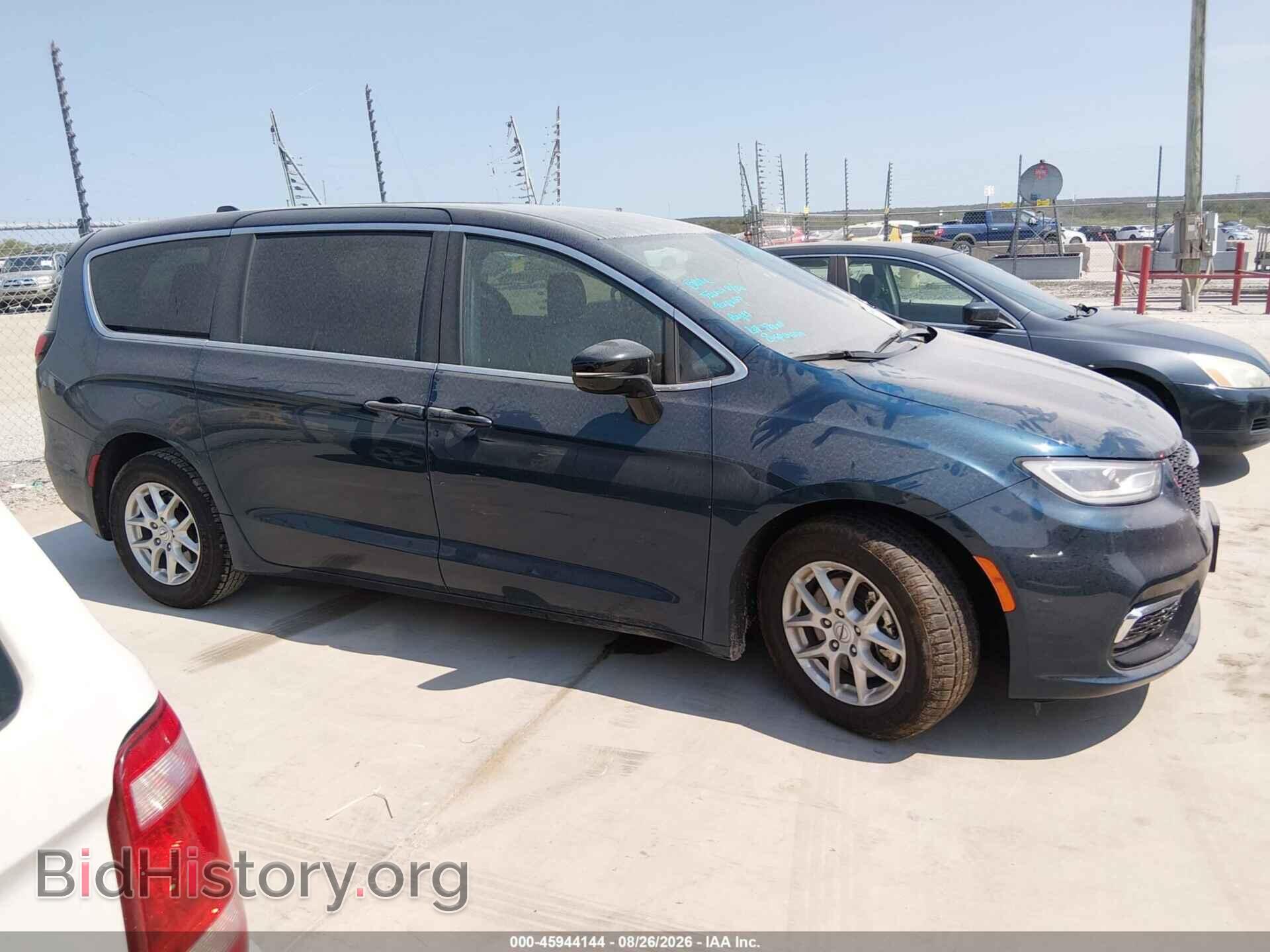 2025 CHRYSLER PACIFICA - VIN: 2C4RC1BG0SR512946 - Photo 13