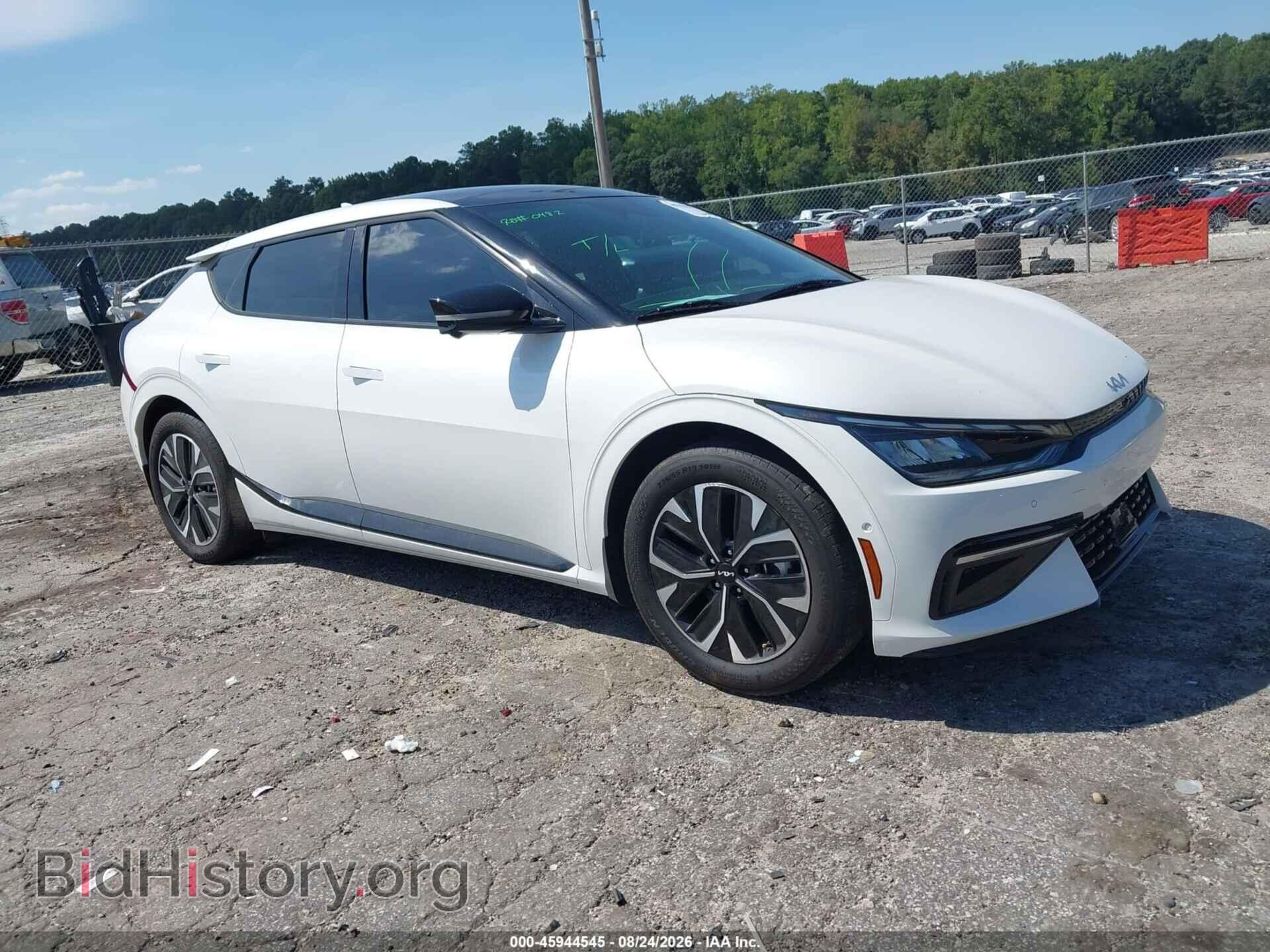 Photo KNDC44LA3R5165103 - KIA EV6 2024