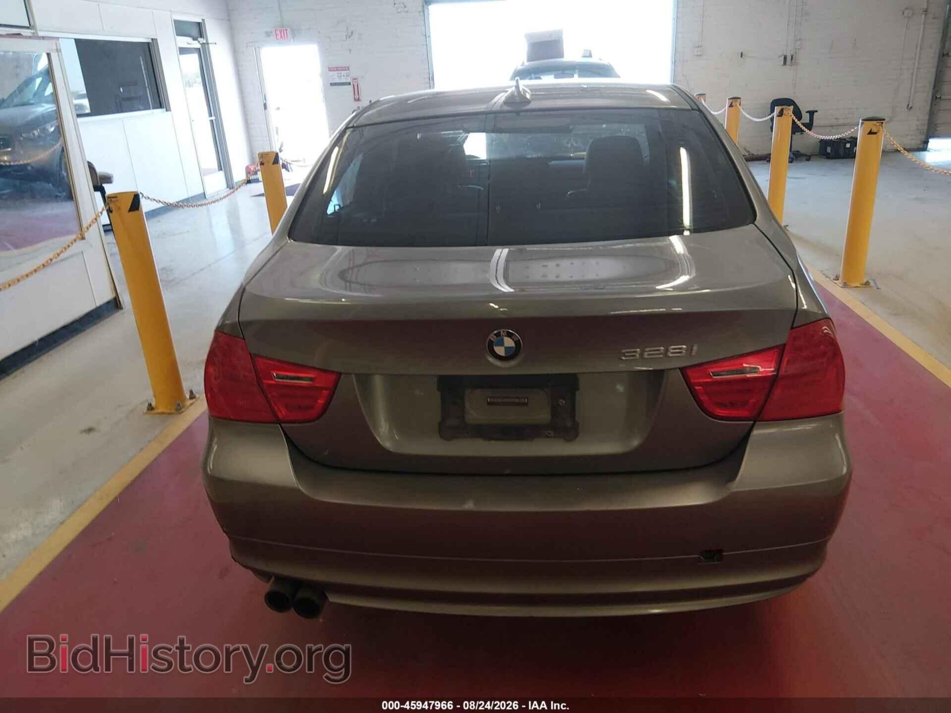 2011 BMW 328I - VIN: WBAPH7C56BE130732 - Photo 16