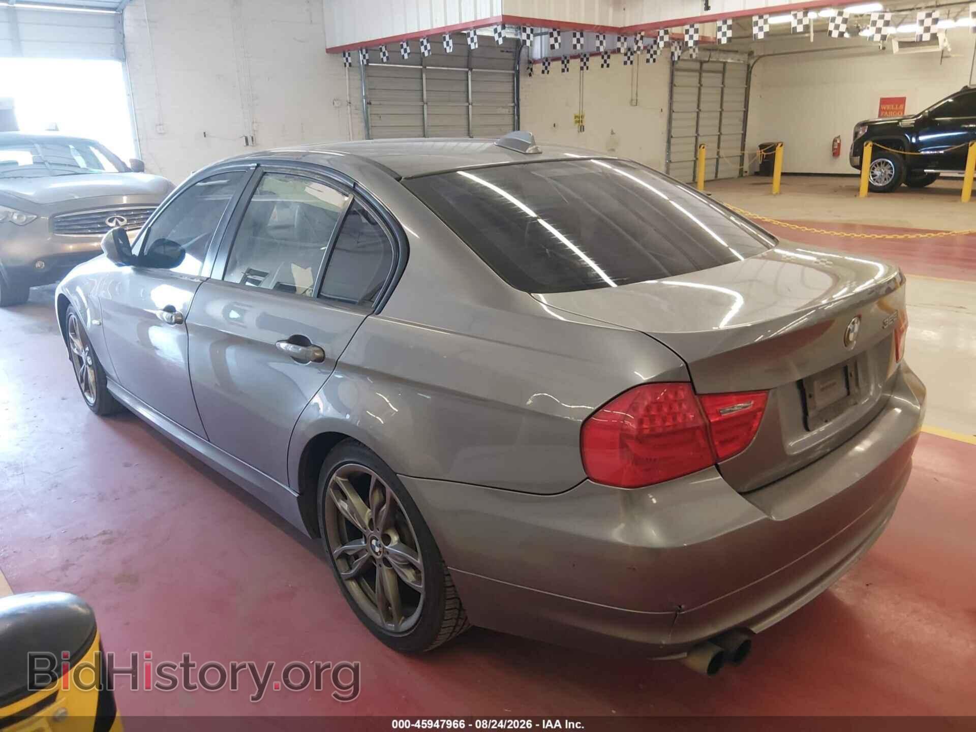 2011 BMW 328I - VIN: WBAPH7C56BE130732 - Photo 3