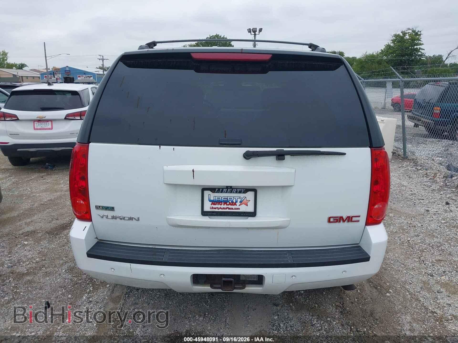 2011 GMC YUKON - VIN: 1GKS2CE0XBR116855 - Photo 16