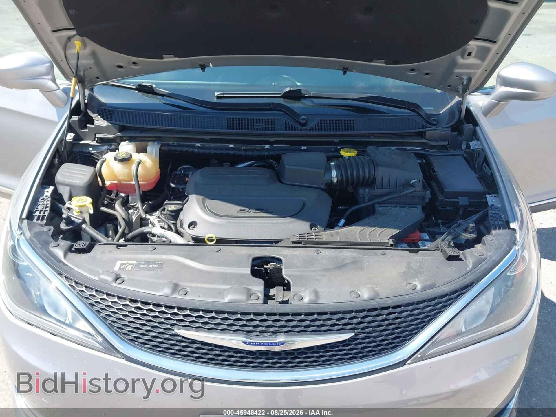 2020 CHRYSLER PACIFICA - VIN: 2C4RC1BGXLR101698 - Photo 10