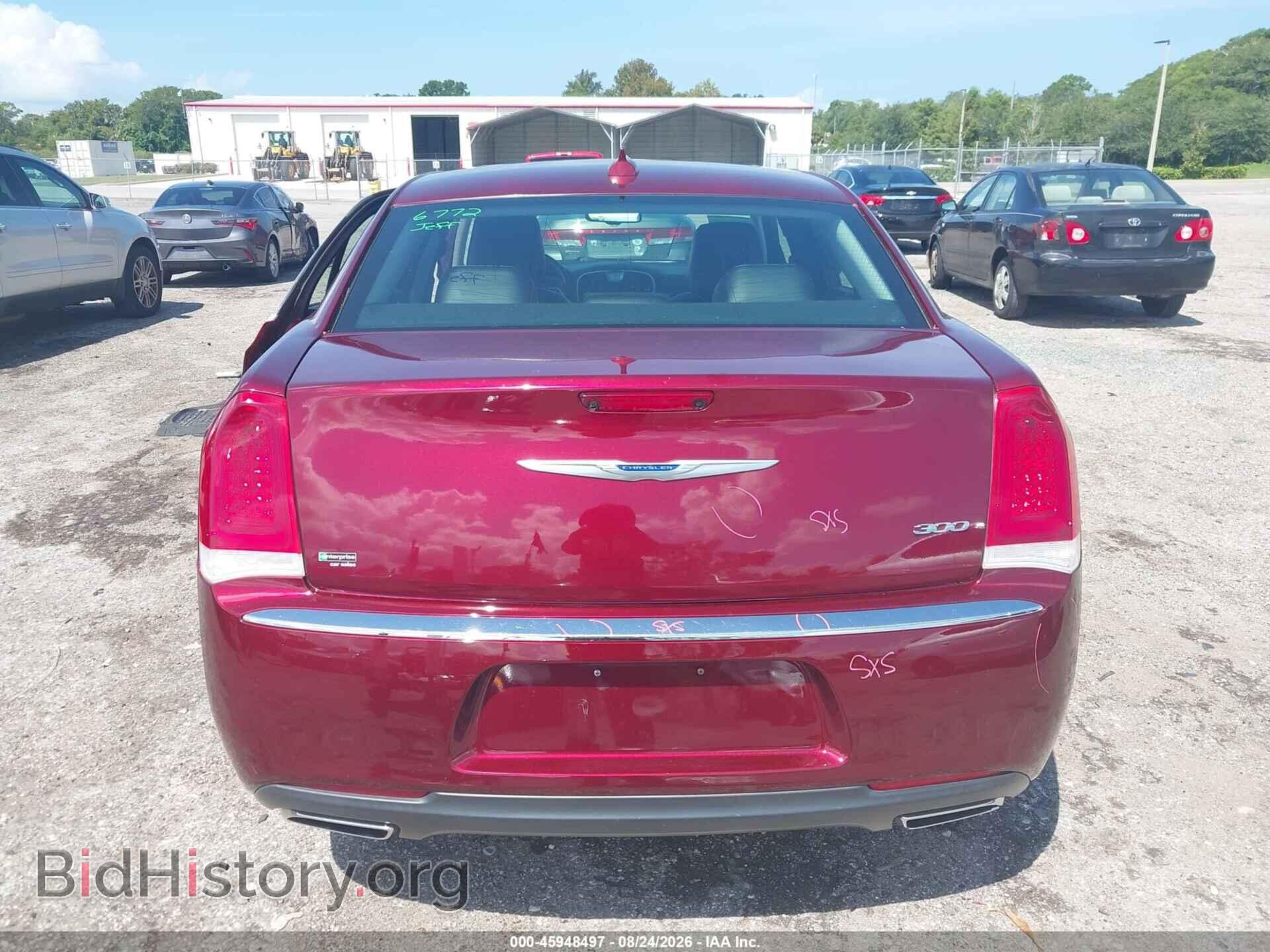 2019 CHRYSLER 300 - VIN: 2C3CCAEG2KH631268 - Photo 16