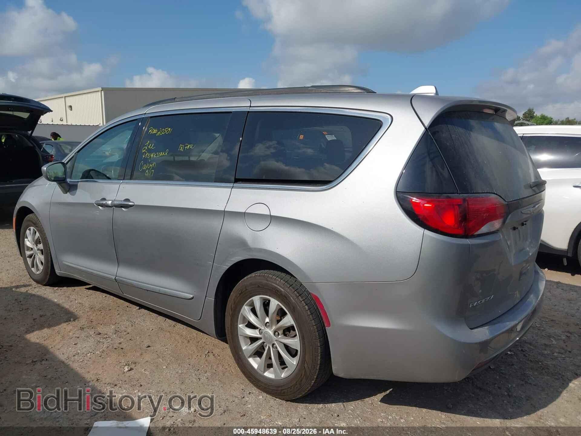 2017 CHRYSLER PACIFICA - VIN: 2C4RC1BG1HR590807 - Photo 3