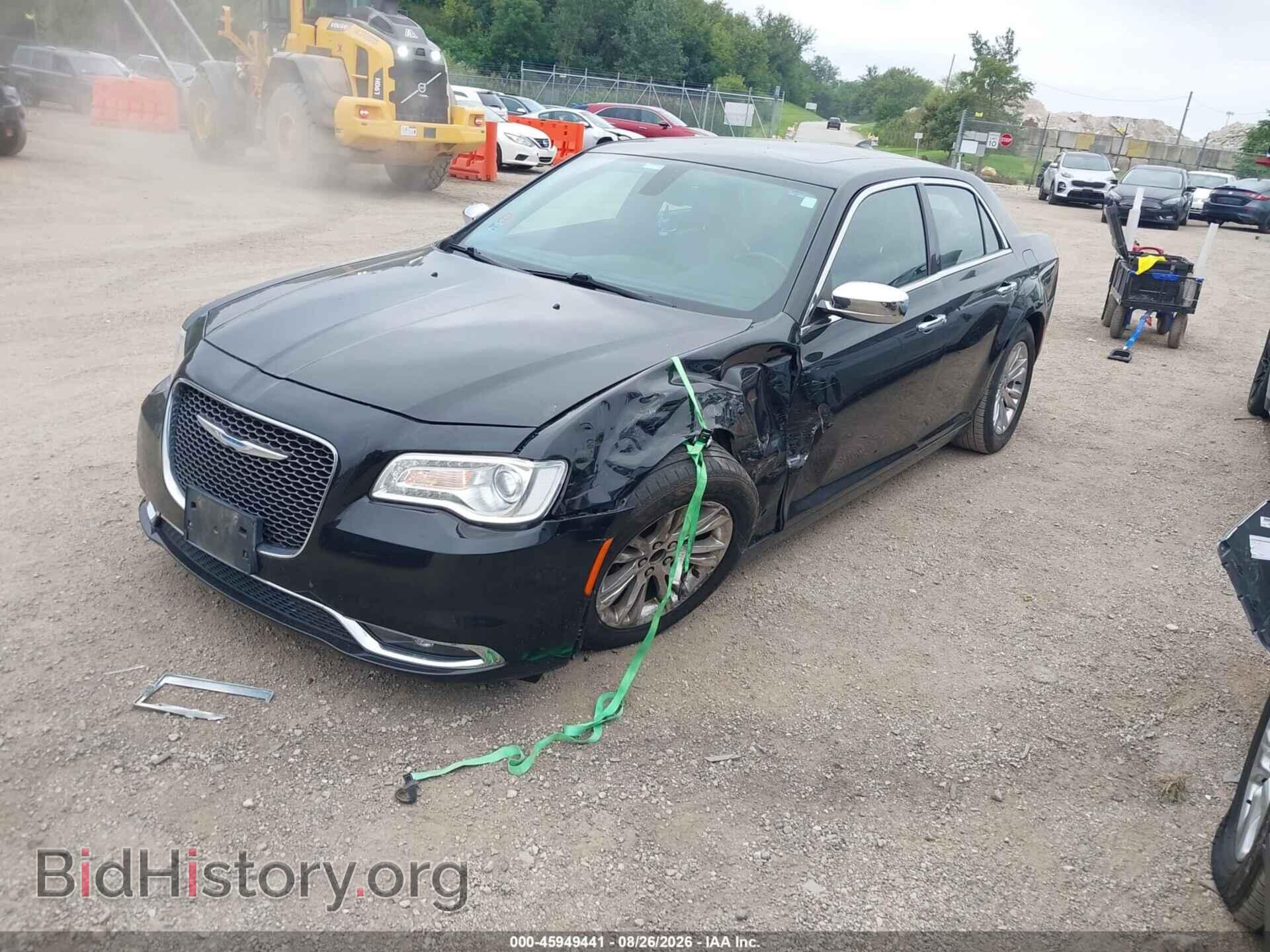 2017 CHRYSLER 300C - VIN: 2C3CCAEG1HH608265 - Фото 2