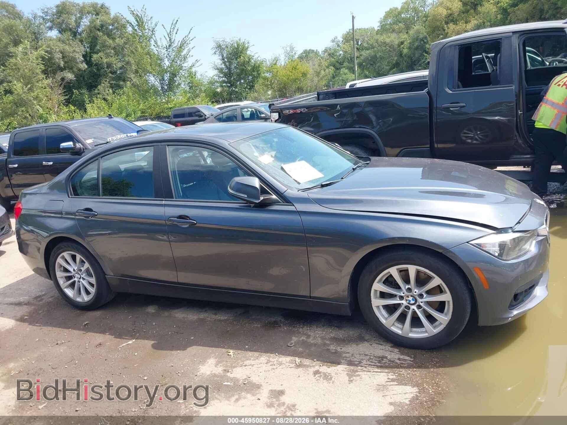2017 BMW 320I - VIN: WBA8A3C33HA066908 - Фото 13