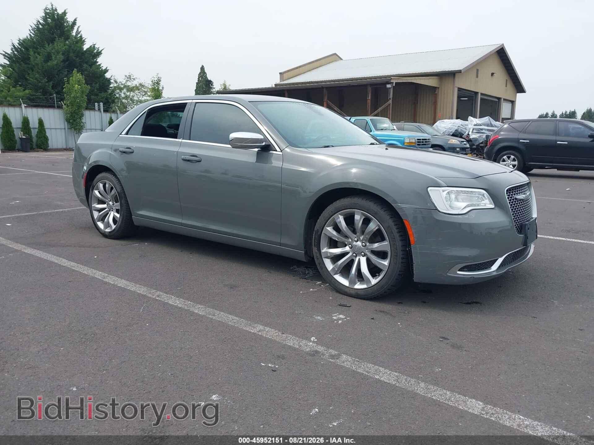 Фотография 2C3CCAAG1KH590587 - CHRYSLER 300 2019
