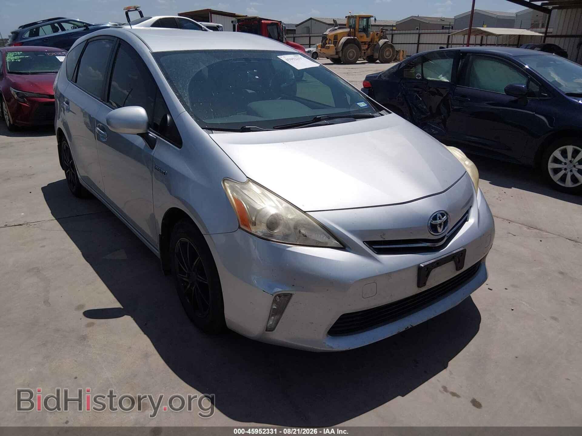 Фотография JTDZN3EU4EJ015592 - TOYOTA PRIUS V 2014