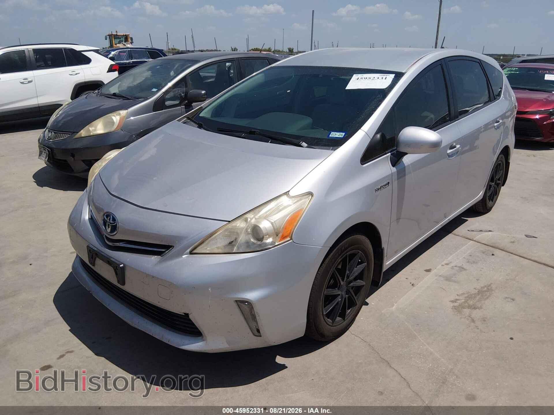 2014 TOYOTA PRIUS V - VIN: JTDZN3EU4EJ015592 - Фото 2
