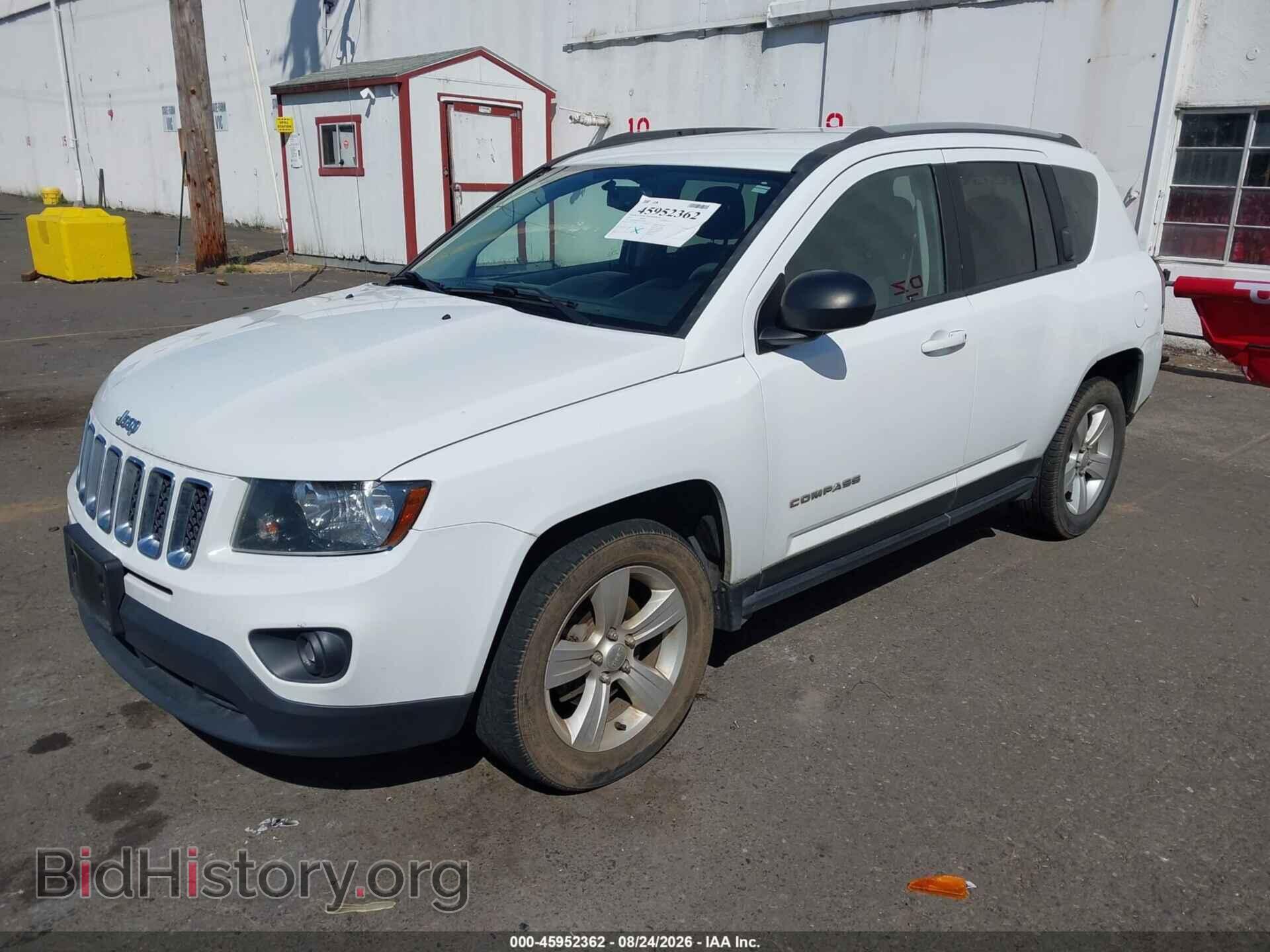 2017 JEEP COMPASS - VIN: 1C4NJDBB9HD104984 - Photo 2