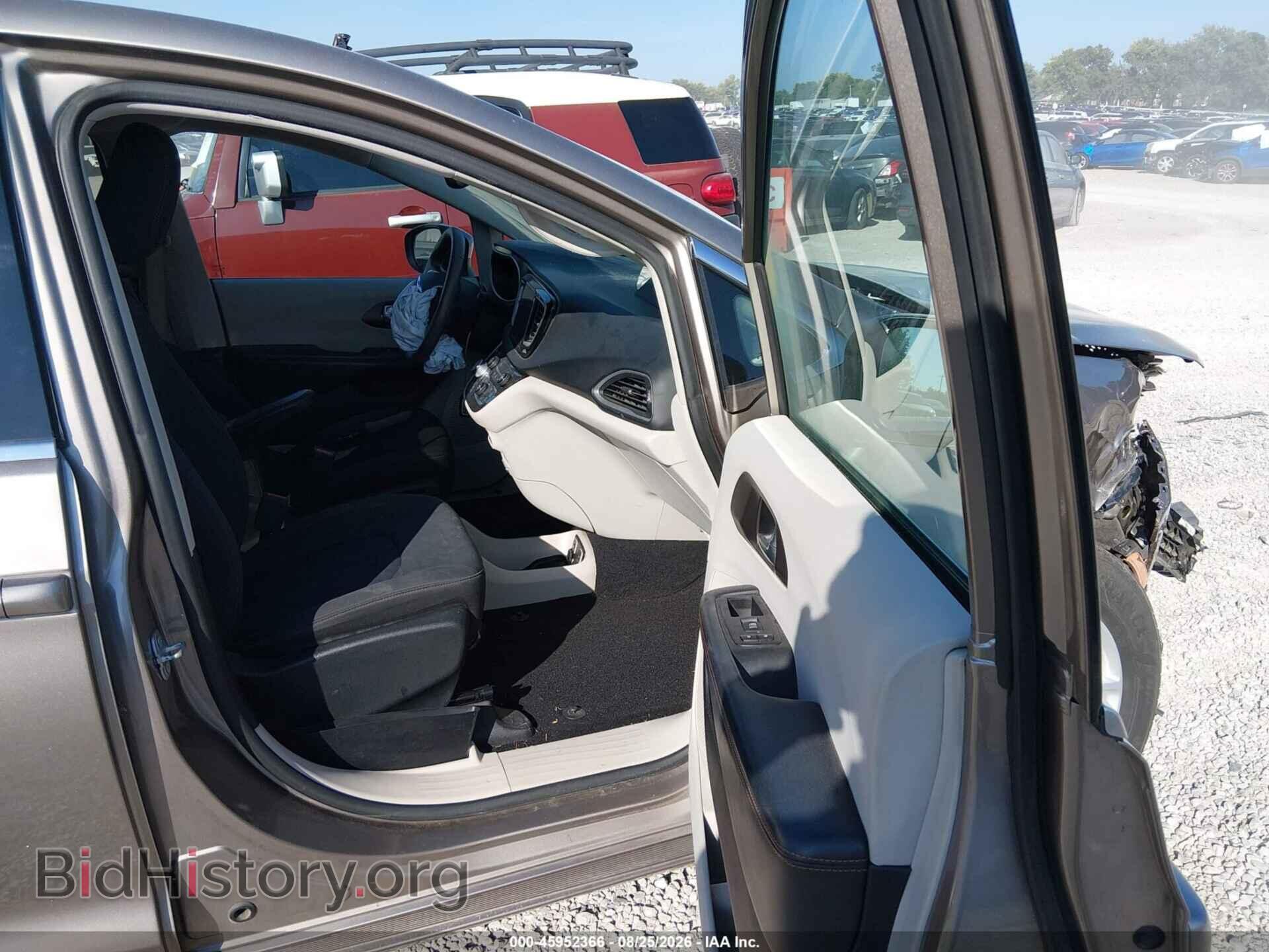 2017 CHRYSLER PACIFICA - VIN: 2C4RC1DG6HR537906 - Photo 5