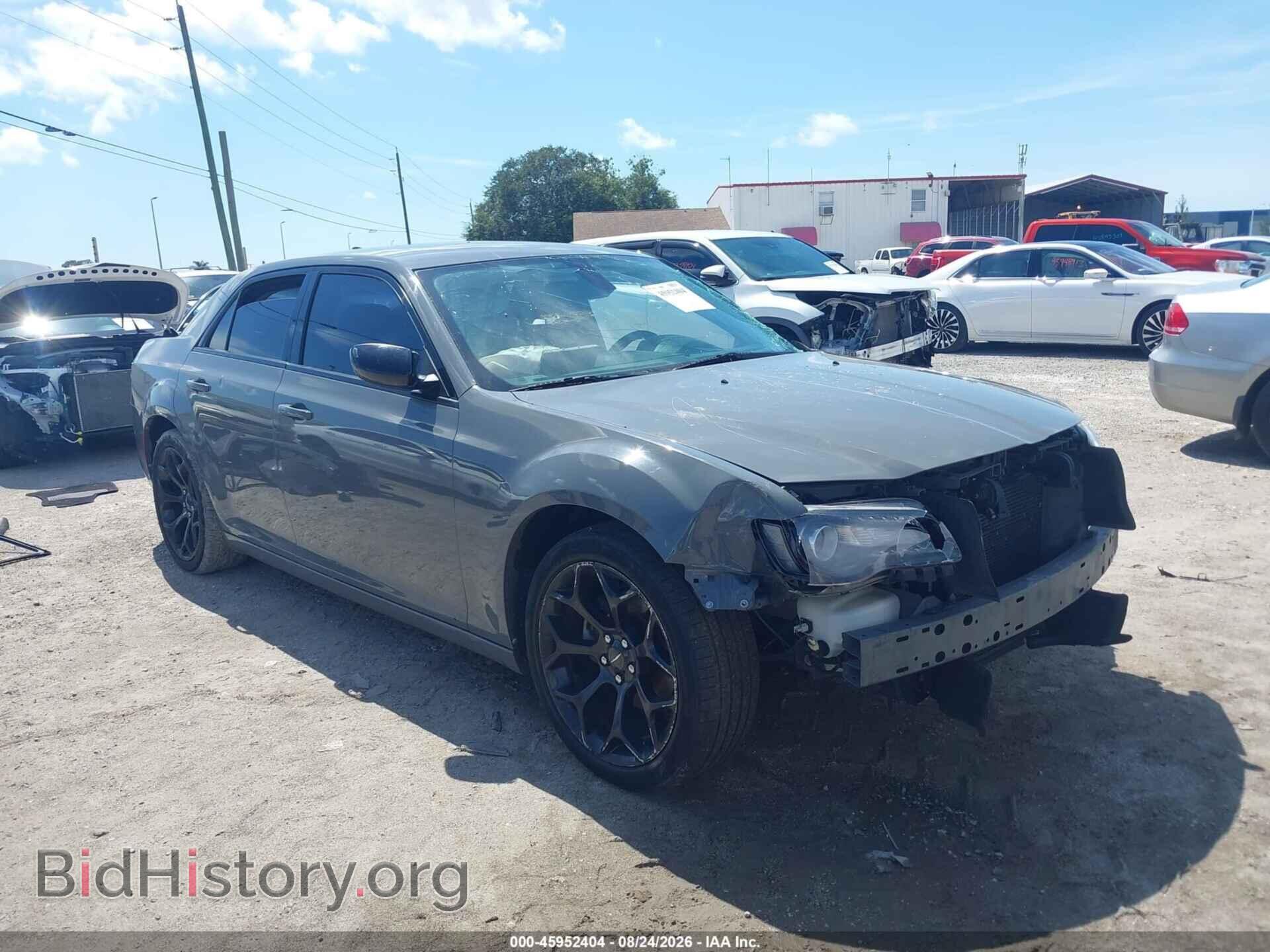 Фотография 2C3CCAAG0KH612174 - CHRYSLER 300 2019