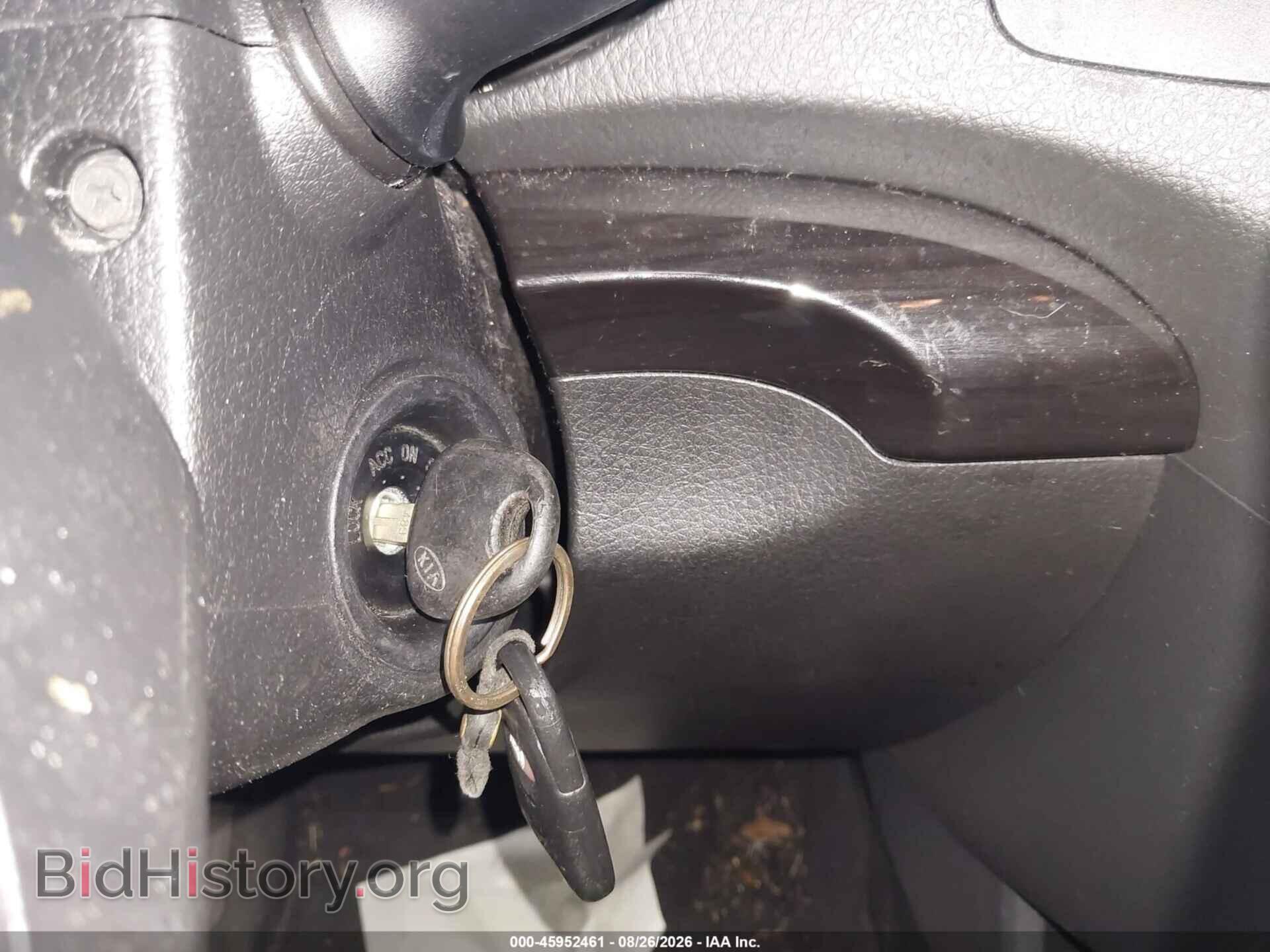 2011 KIA SORENTO - VIN: 5XYKTCA14BG003473 - Photo 11