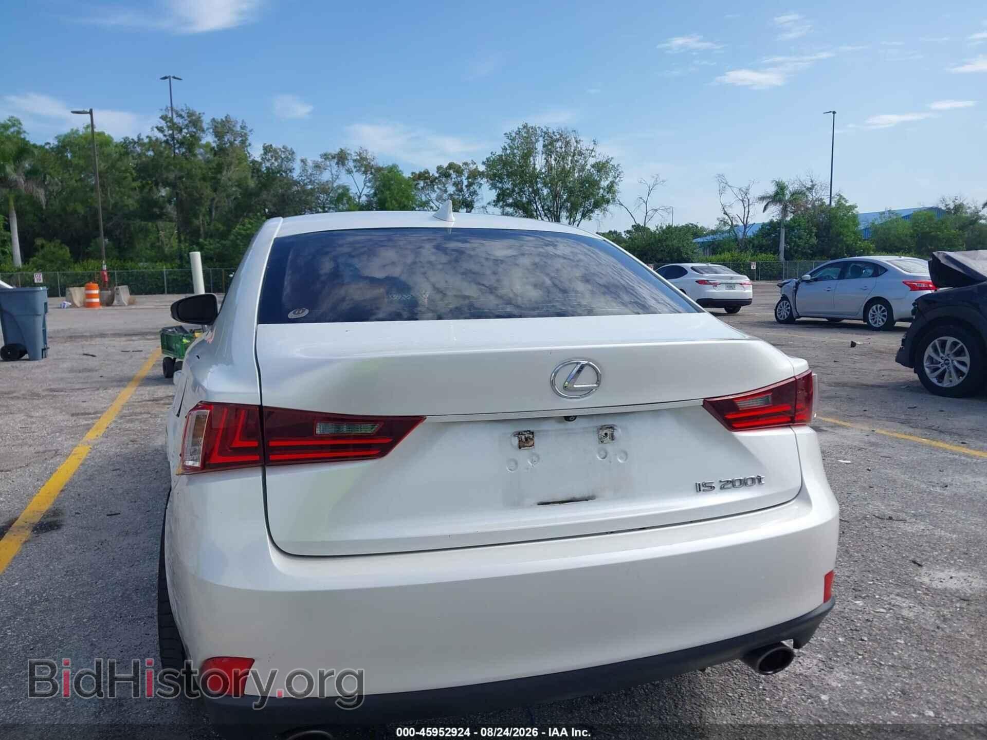 2016 LEXUS IS 200T - VIN: JTHBA1D26G5004069 - Фото 16