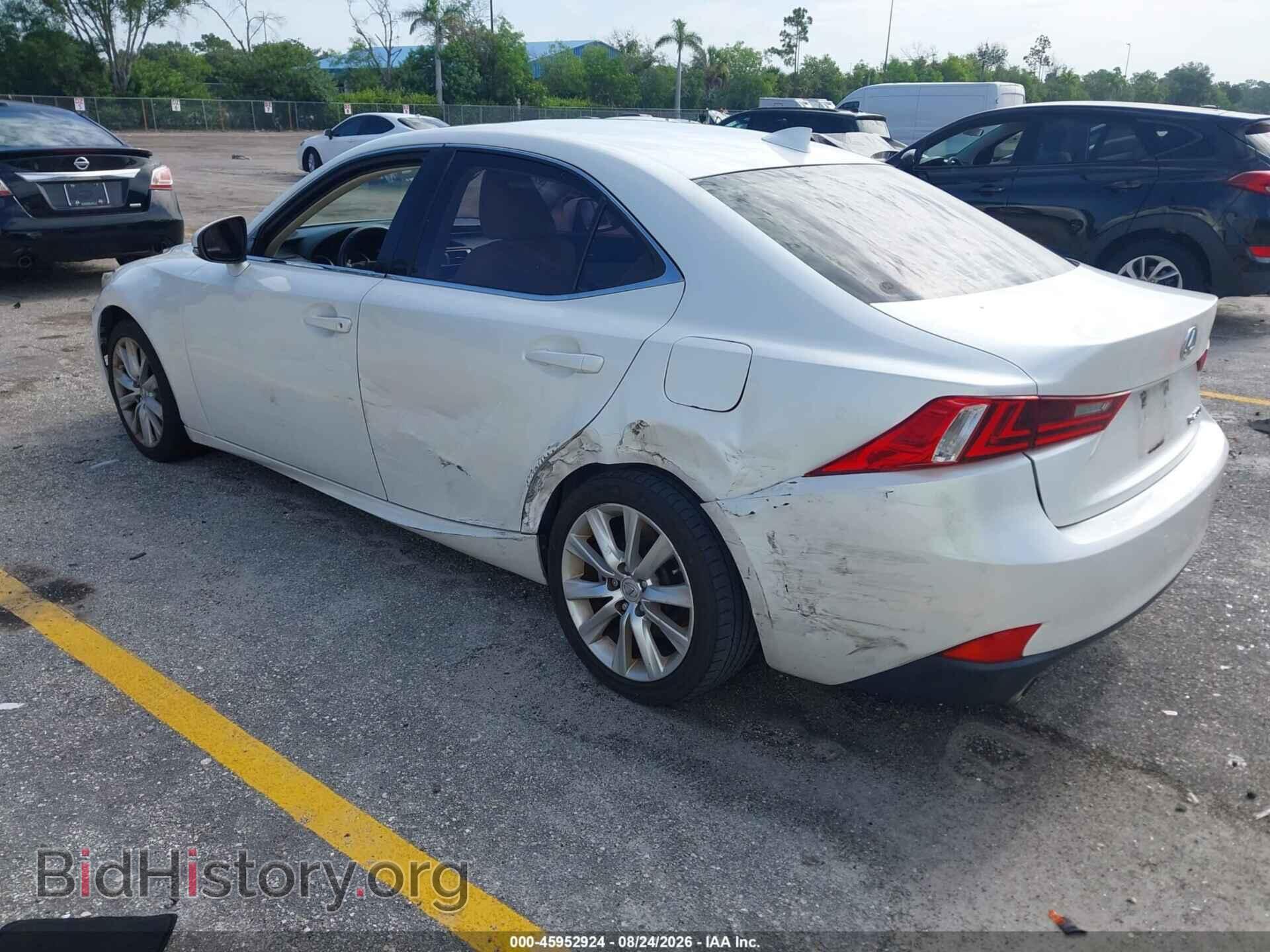 2016 LEXUS IS 200T - VIN: JTHBA1D26G5004069 - Фото 3