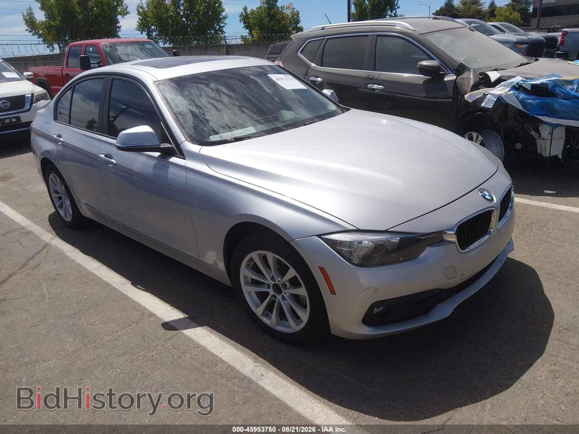 Photo WBA8A3C57HK691291 - BMW 320I 2017