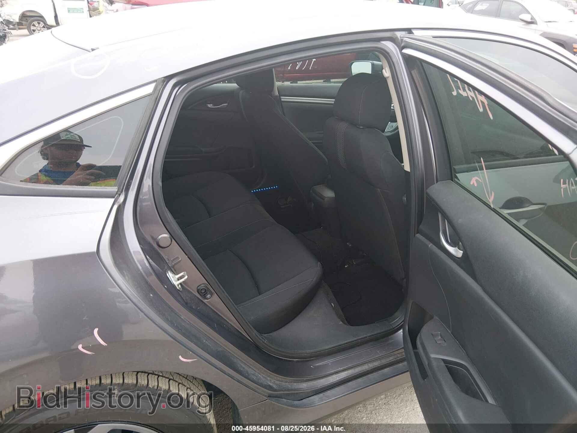 2018 HONDA CIVIC - VIN: 19XFC2F55JE028692 - Фото 8