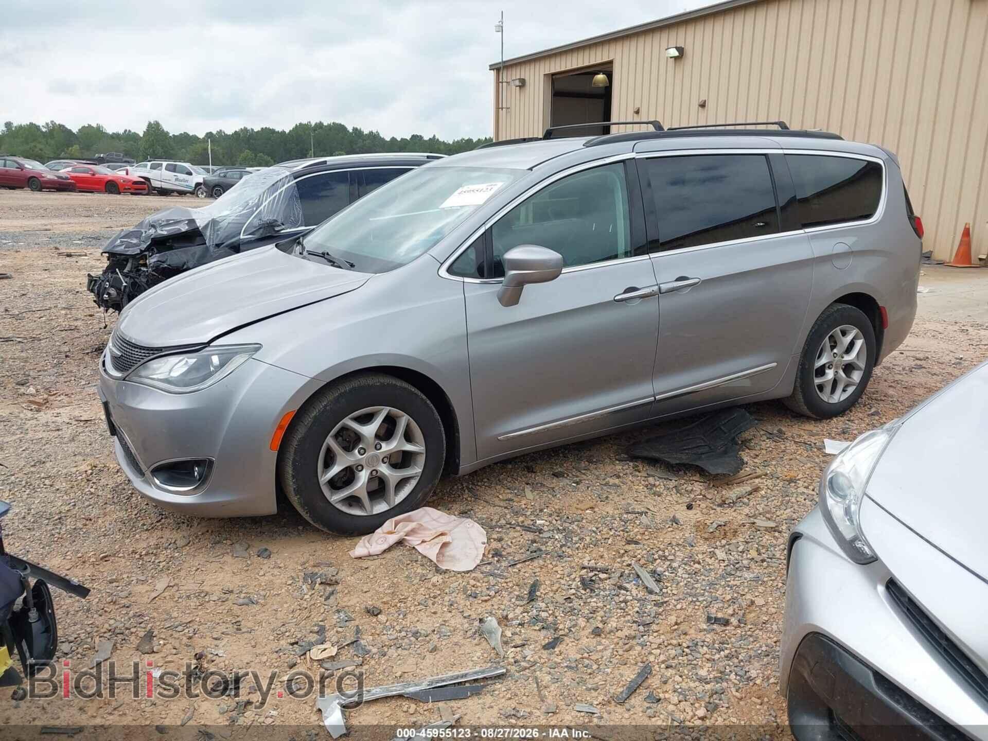 2017 CHRYSLER PACIFICA - VIN: 2C4RC1BGXHR668016 - Photo 2