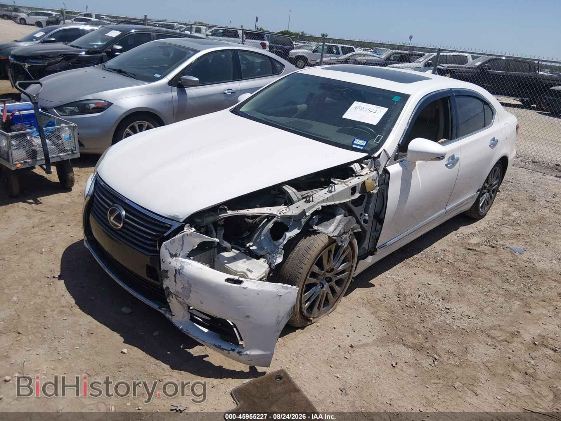2014 LEXUS LS 460 - VIN: JTHBL5EF1E5125690 - Photo 2