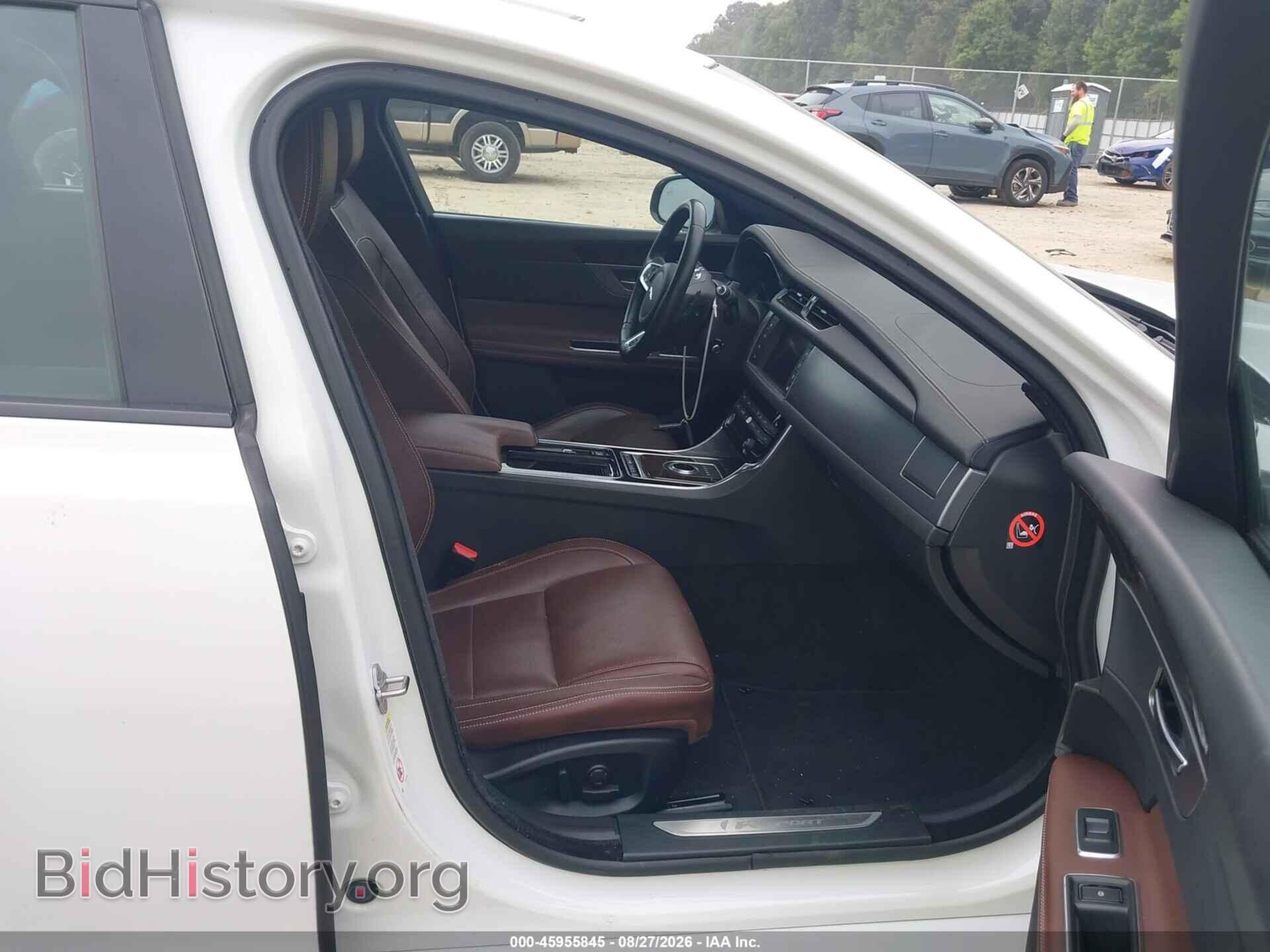 2017 JAGUAR XF - VIN: SAJBF4BV9HCY27112 - Фото 5