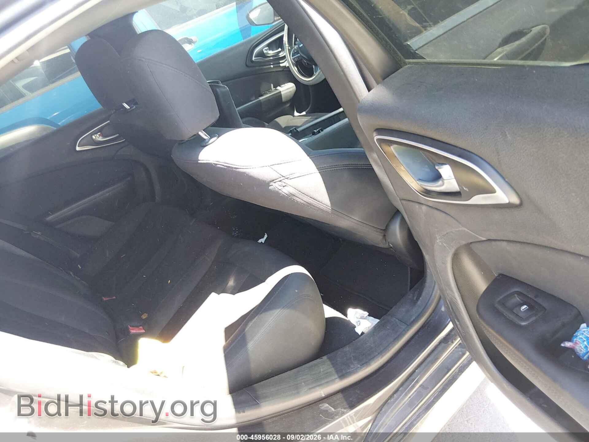2015 CHRYSLER 200 - VIN: 1C3CCCAB7FN596892 - Photo 8