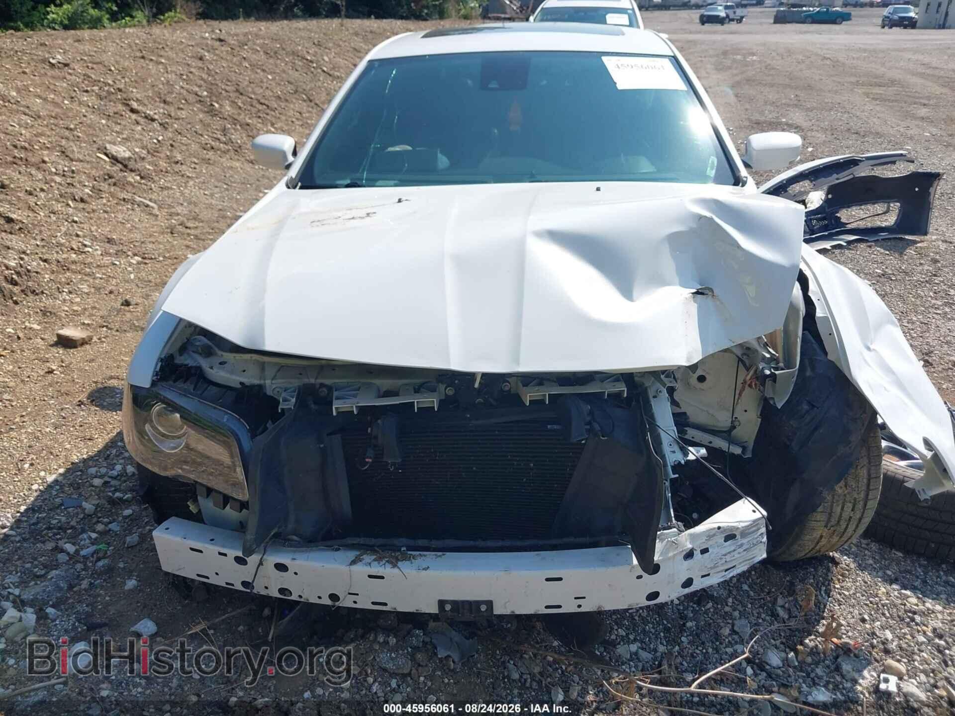 2018 CHRYSLER 300 - VIN: 2C3CCABG6JH117684 - Фото 11