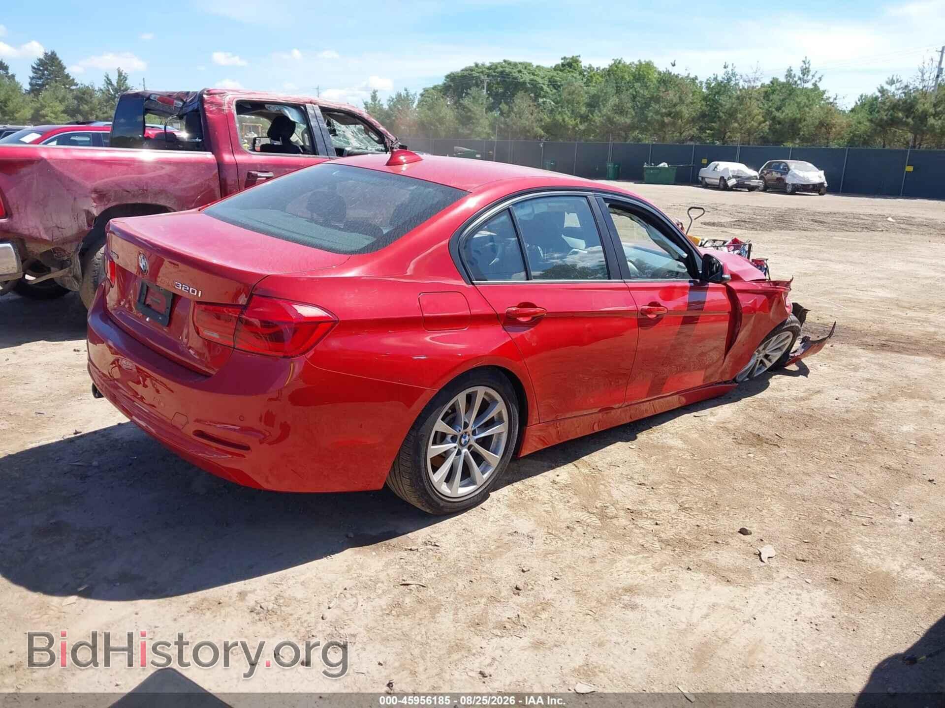 2017 BMW 320I - VIN: WBA8E5G34HNU44981 - Photo 4