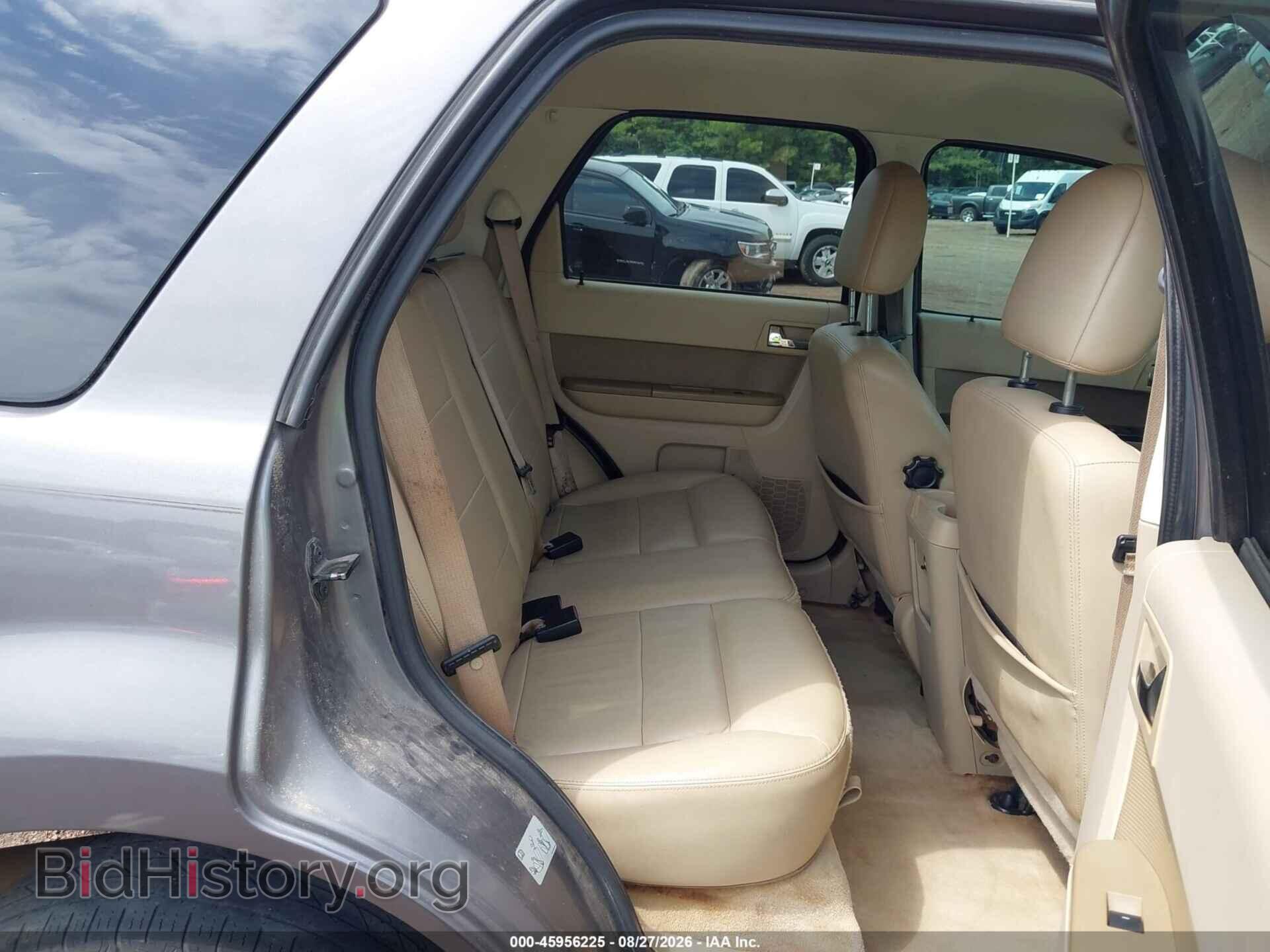 2011 FORD ESCAPE - VIN: 1FMCU9EG8BKB29764 - Фото 8