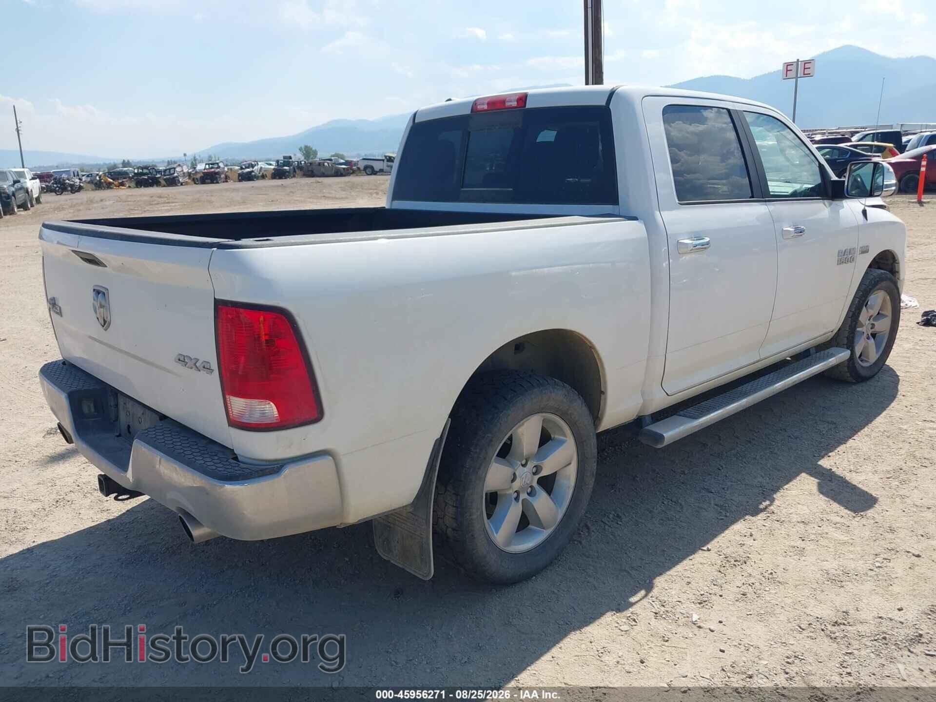 2017 RAM 1500 - VIN: 1C6RR7LT5HS701135 - Photo 4
