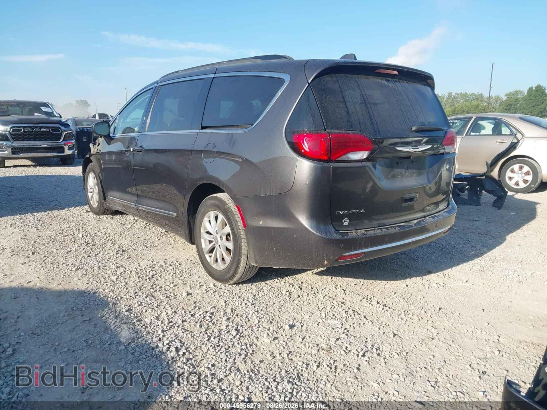 2017 CHRYSLER PACIFICA - VIN: 2C4RC1BGXHR734368 - Фото 3