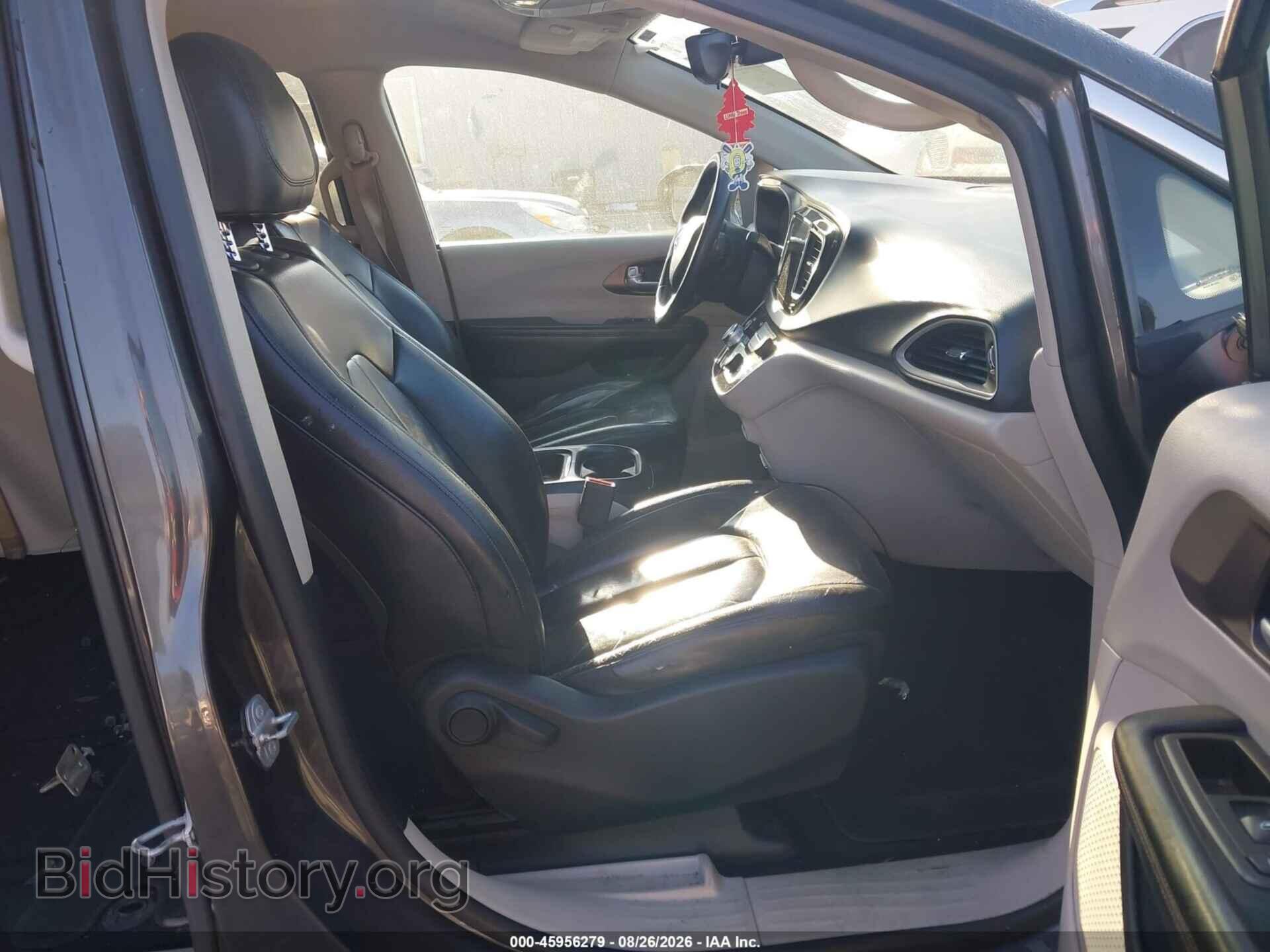 2017 CHRYSLER PACIFICA - VIN: 2C4RC1BGXHR734368 - Фото 5