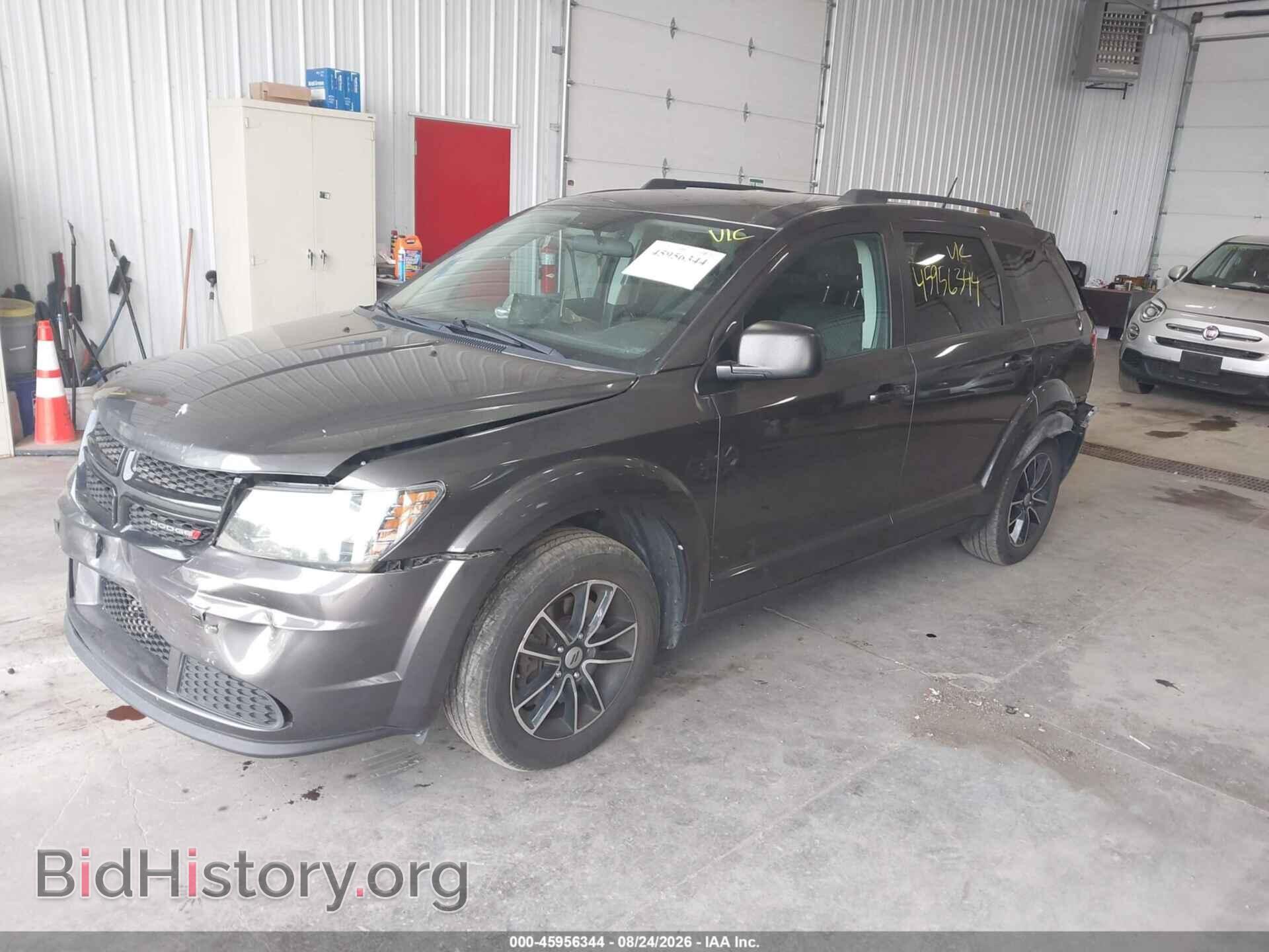 2018 DODGE JOURNEY - VIN: 3C4PDCAB7JT229509 - Фото 2