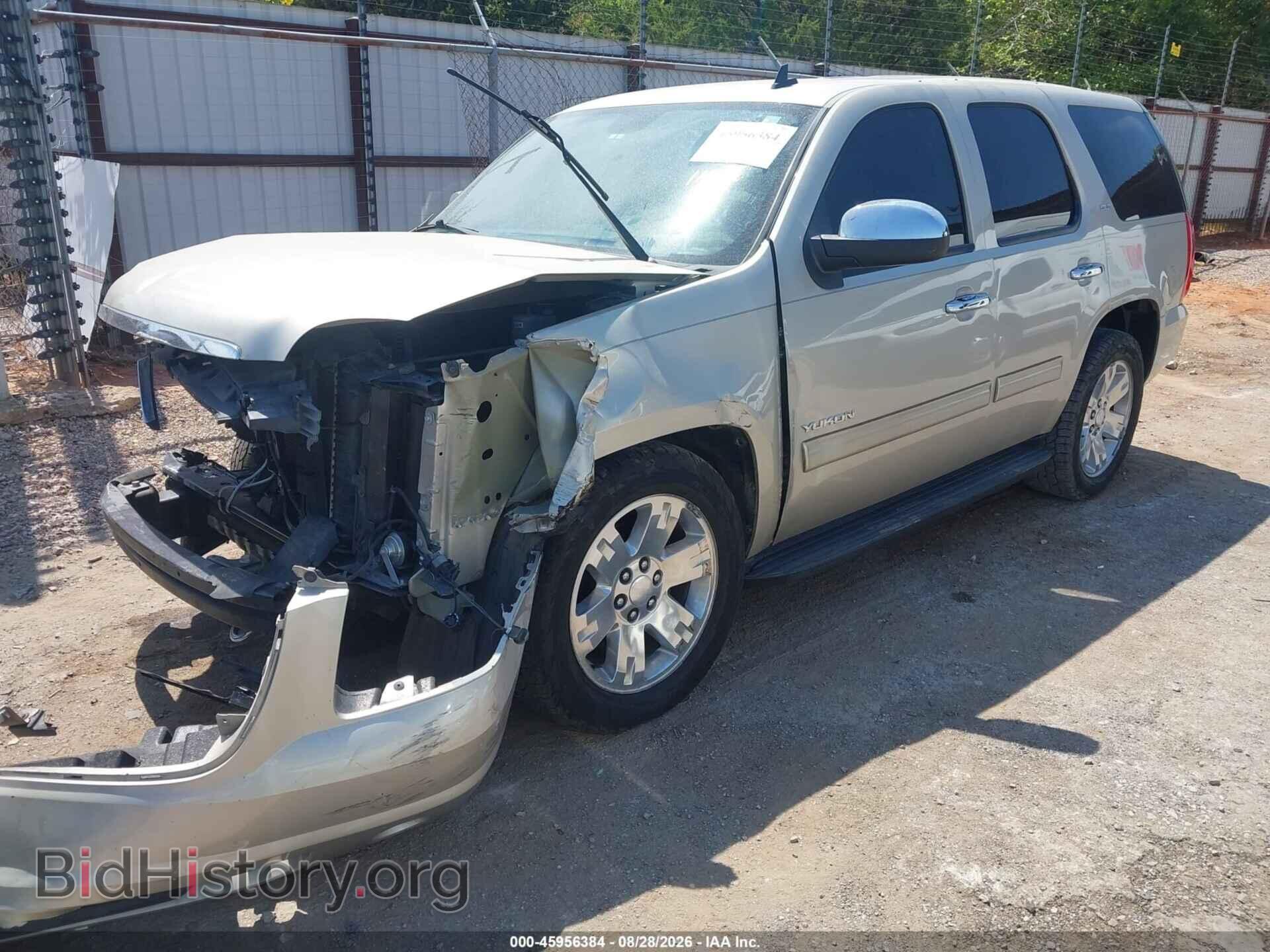 2013 GMC YUKON - VIN: 1GKS1CE01DR214873 - Photo 2
