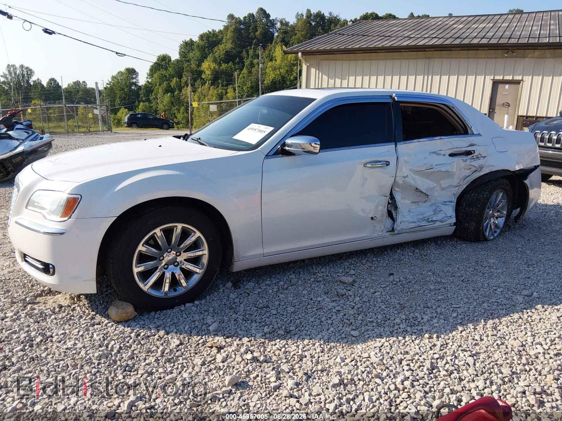 2012 CHRYSLER 300 - VIN: 2C3CCACG4CH245651 - Фото 2