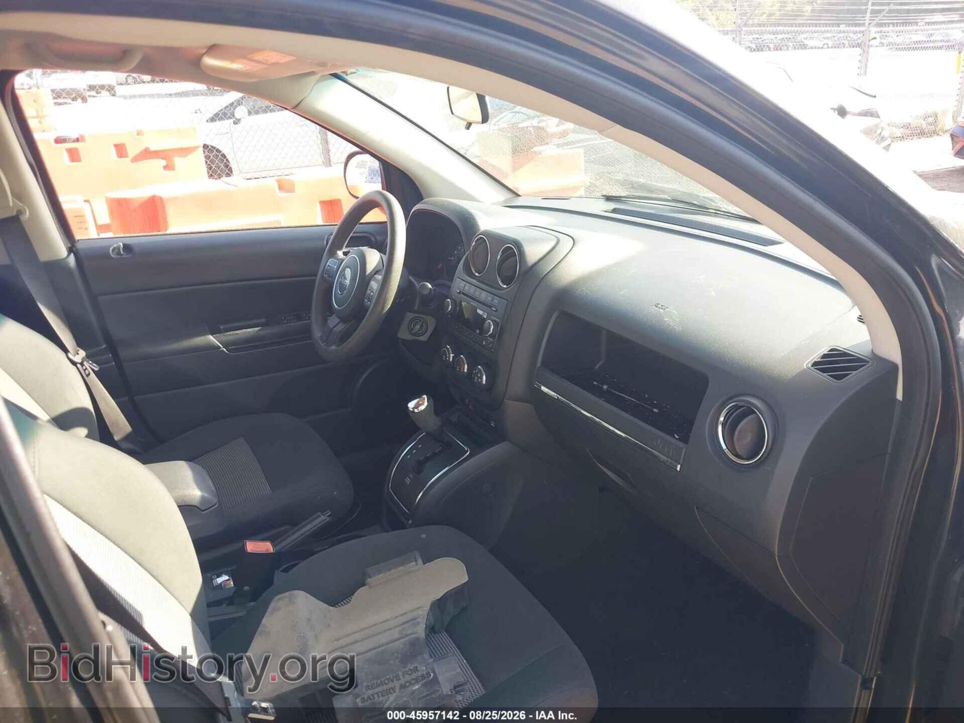 2011 JEEP COMPASS - VIN: 1J4NF1FB2BD218174 - Photo 5