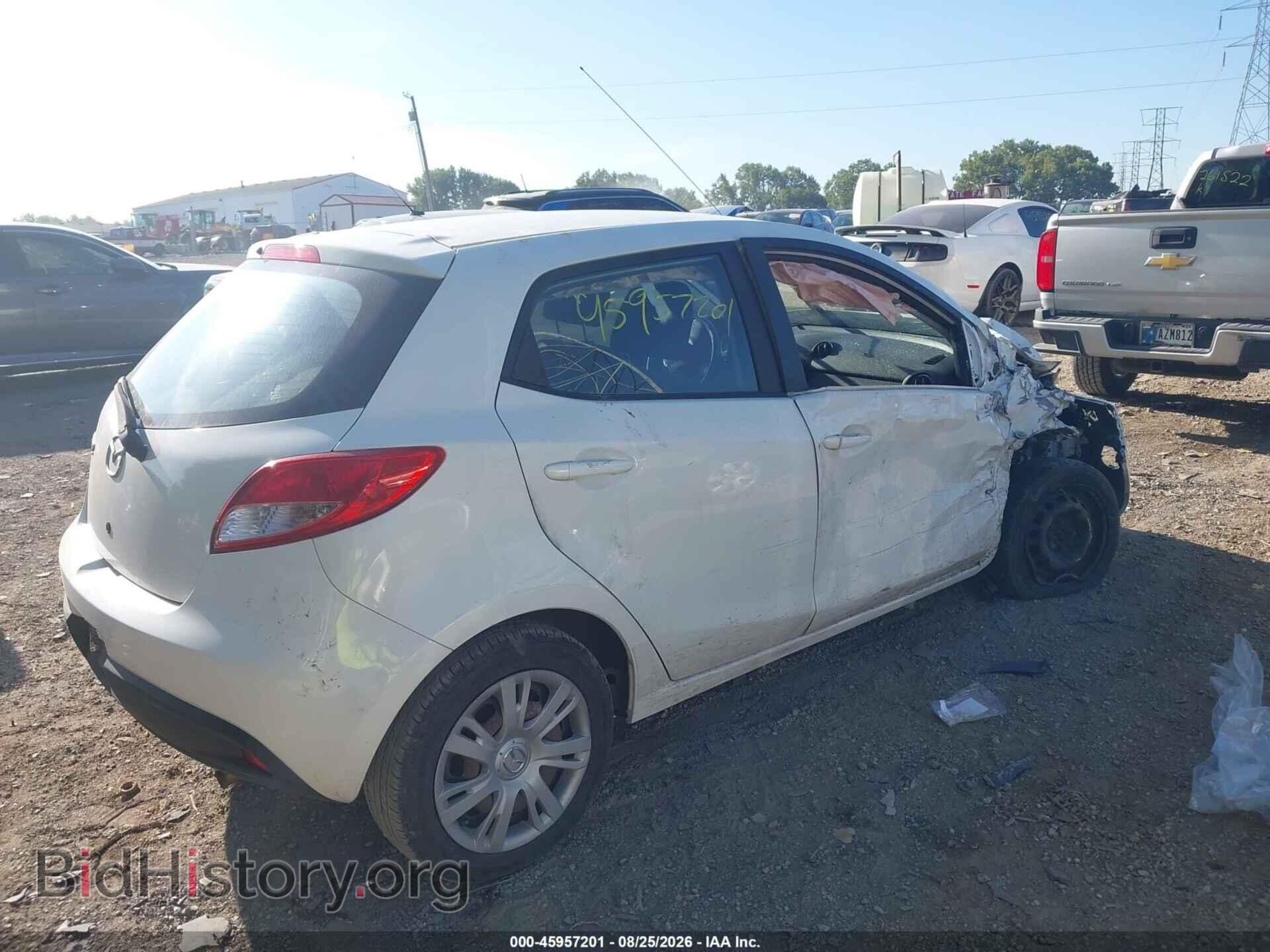 2014 MAZDA MAZDA2 - VIN: JM1DE1KY1E0174694 - Фото 4
