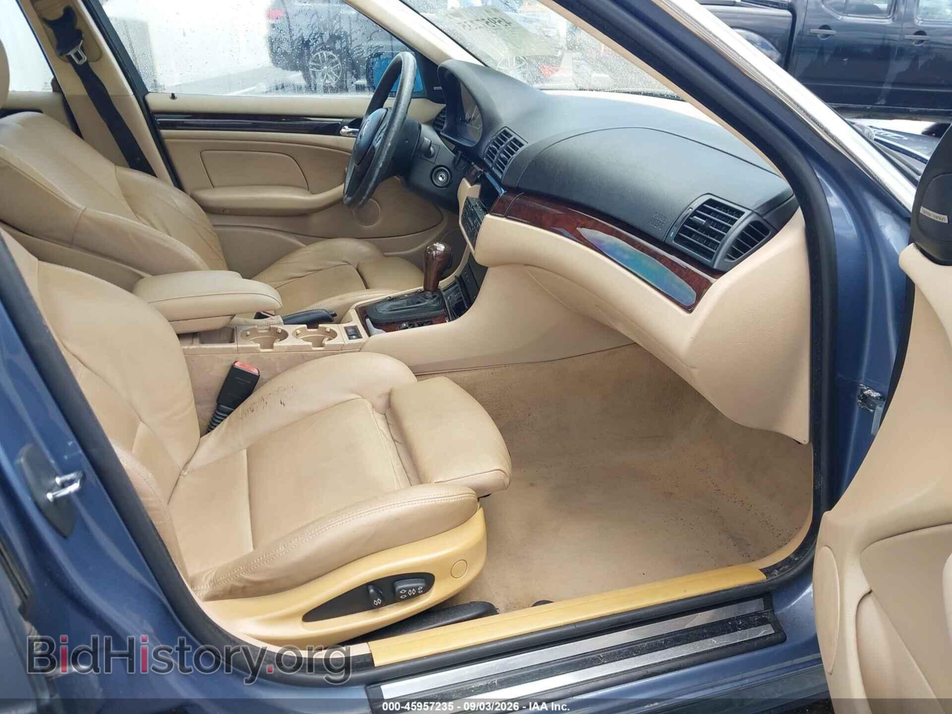 2005 BMW 330I - VIN: WBAEV53455KM39660 - Photo 5