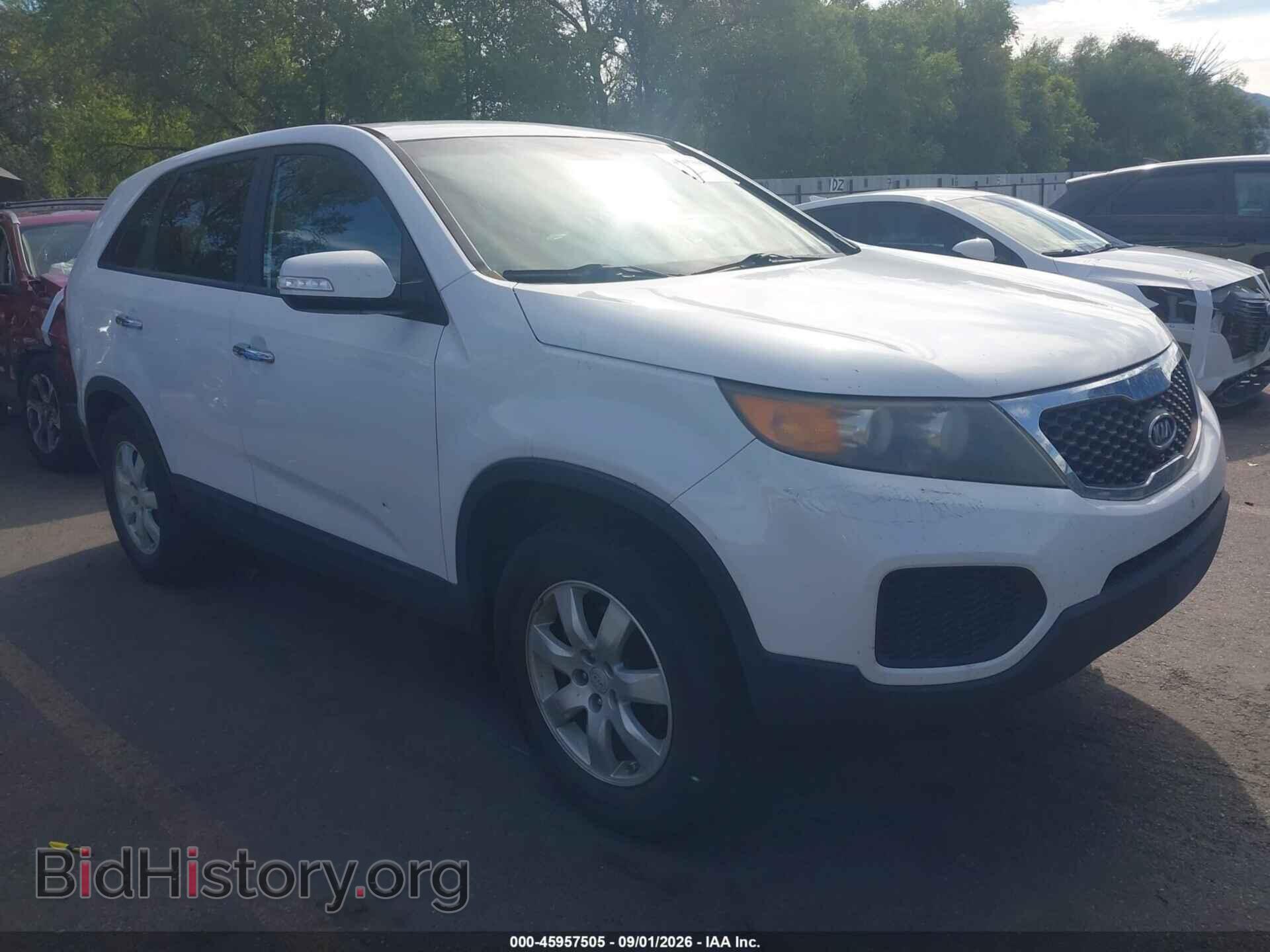 Photo 5XYKT3A10BG169974 - KIA SORENTO 2011