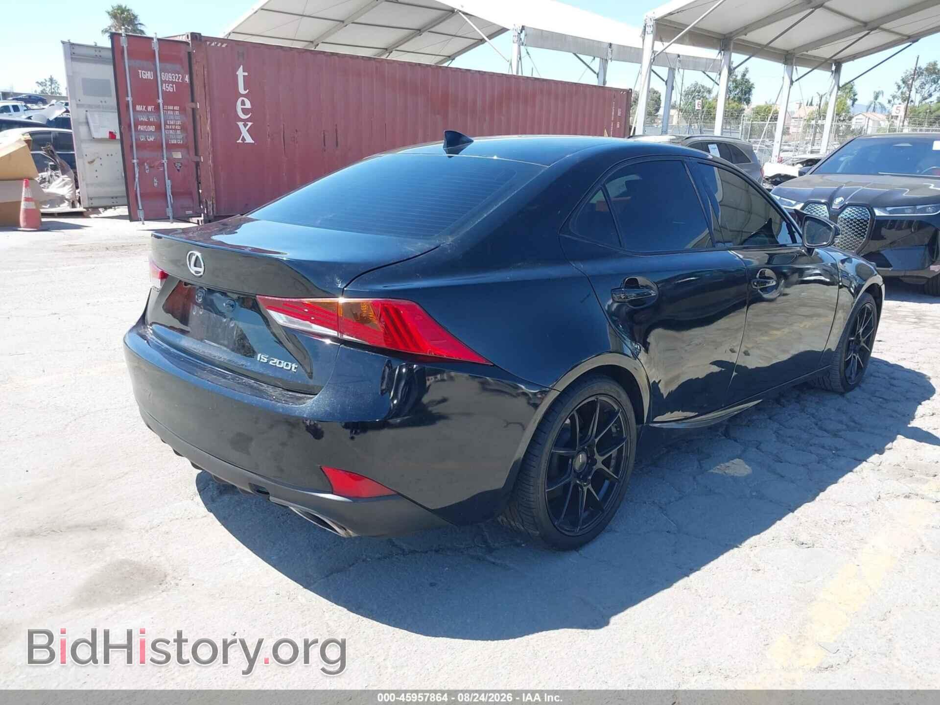 2017 LEXUS IS 200T - VIN: JTHBA1D22H5040598 - Фото 4