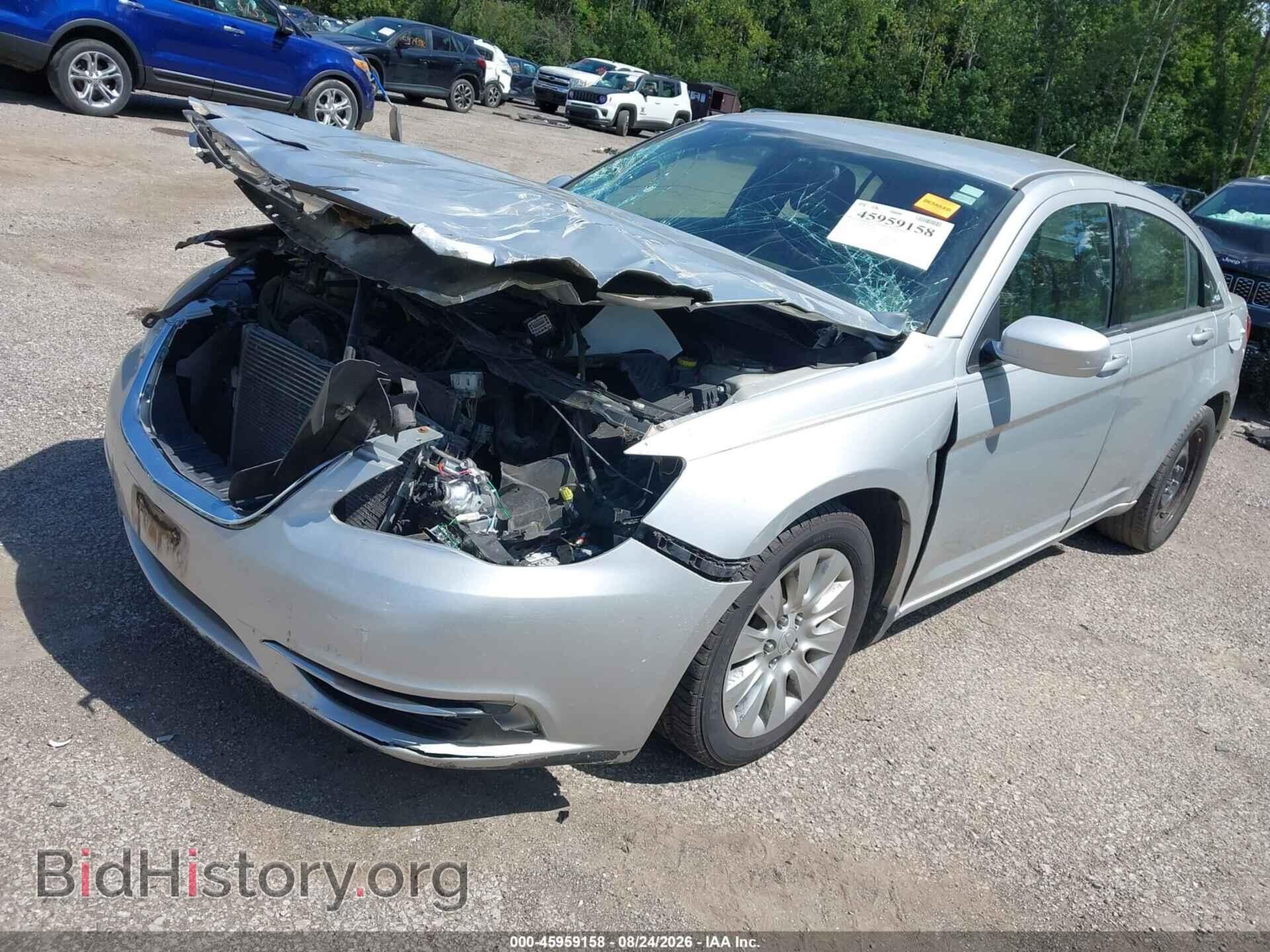 2012 CHRYSLER 200 - VIN: 1C3CCBAB0CN204552 - Photo 2