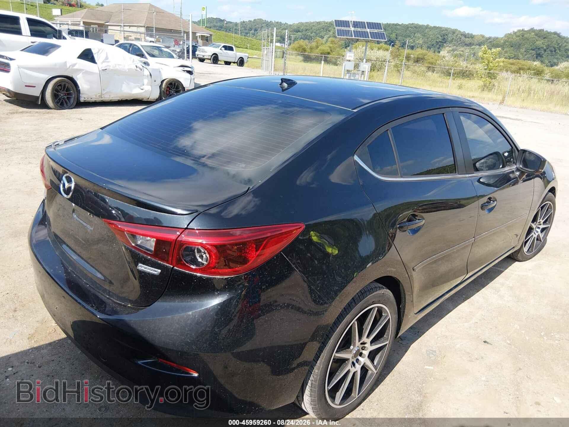 2017 MAZDA MAZDA3 - VIN: 3MZBN1W32HM128764 - Фото 4