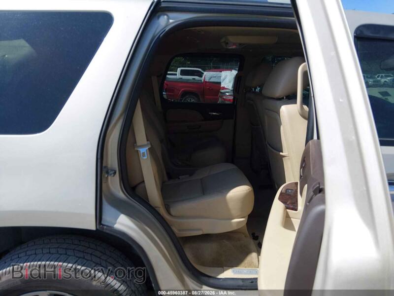 2013 GMC YUKON (VIN 1GKS2EEF8DR284318) — photo 8 of 19