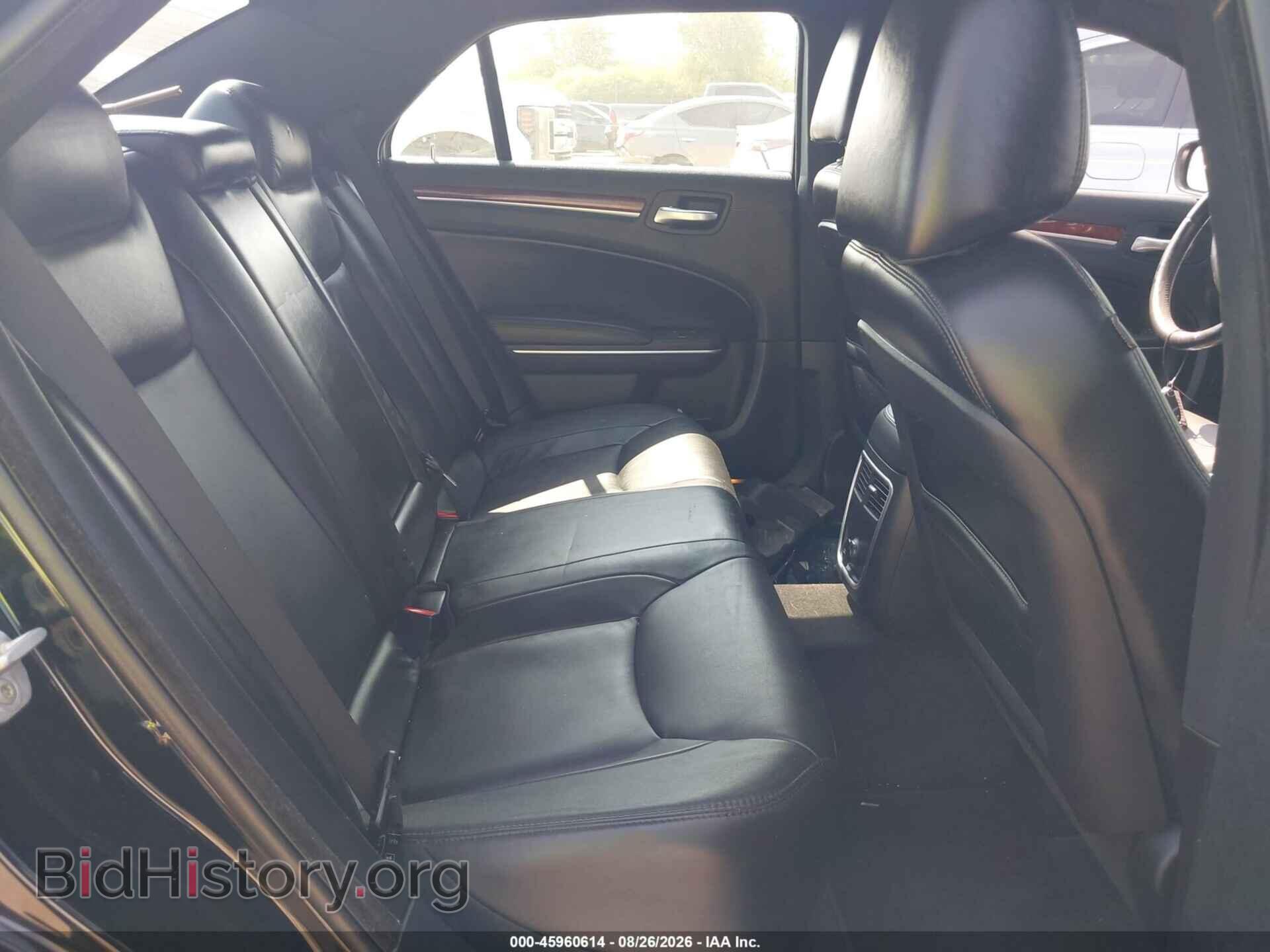 2012 CHRYSLER 300 - VIN: 2C3CCACG0CH179518 - Photo 8