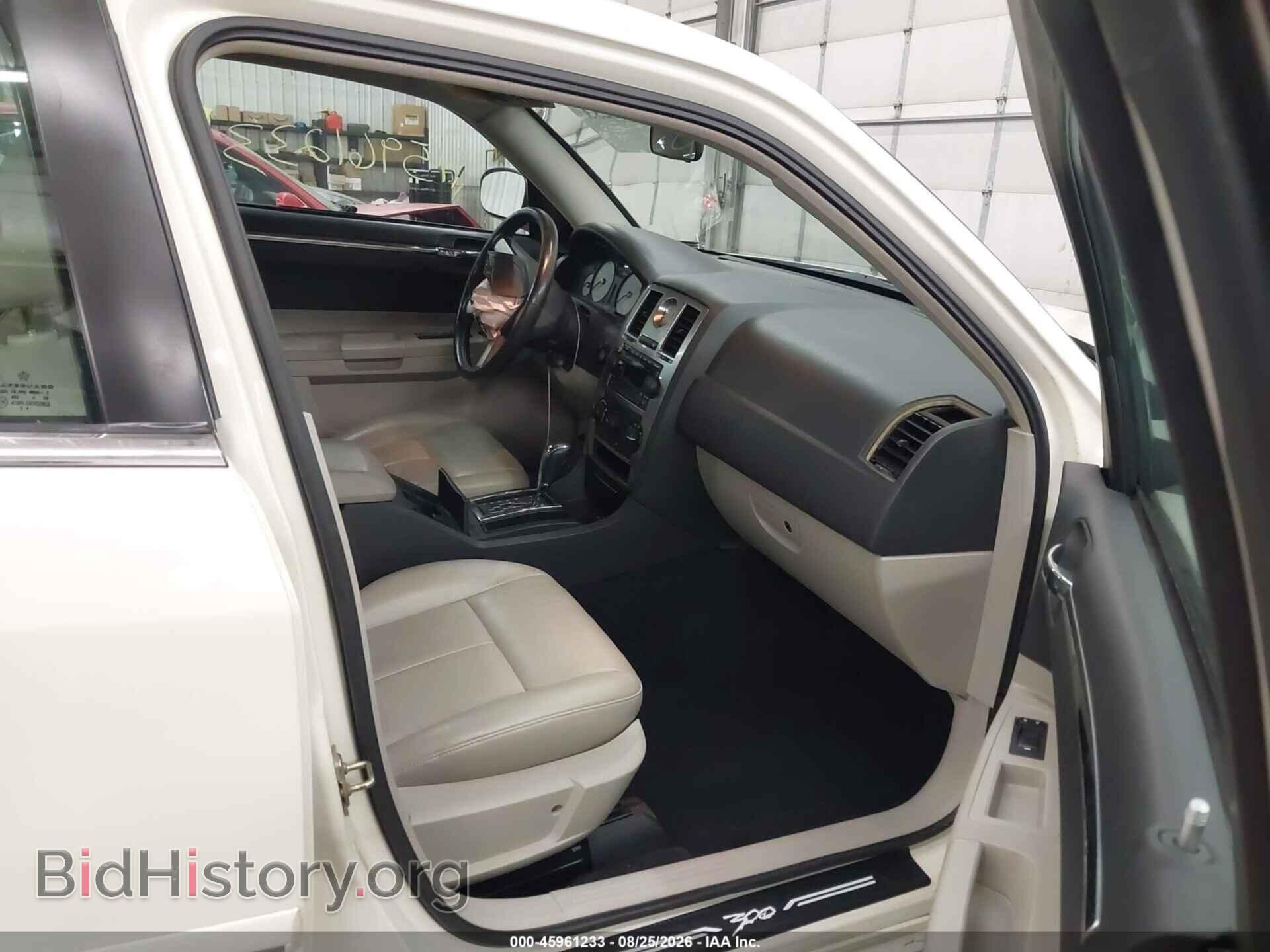 2005 CHRYSLER 300 - VIN: 2C3JA53G05H180806 - Фото 5