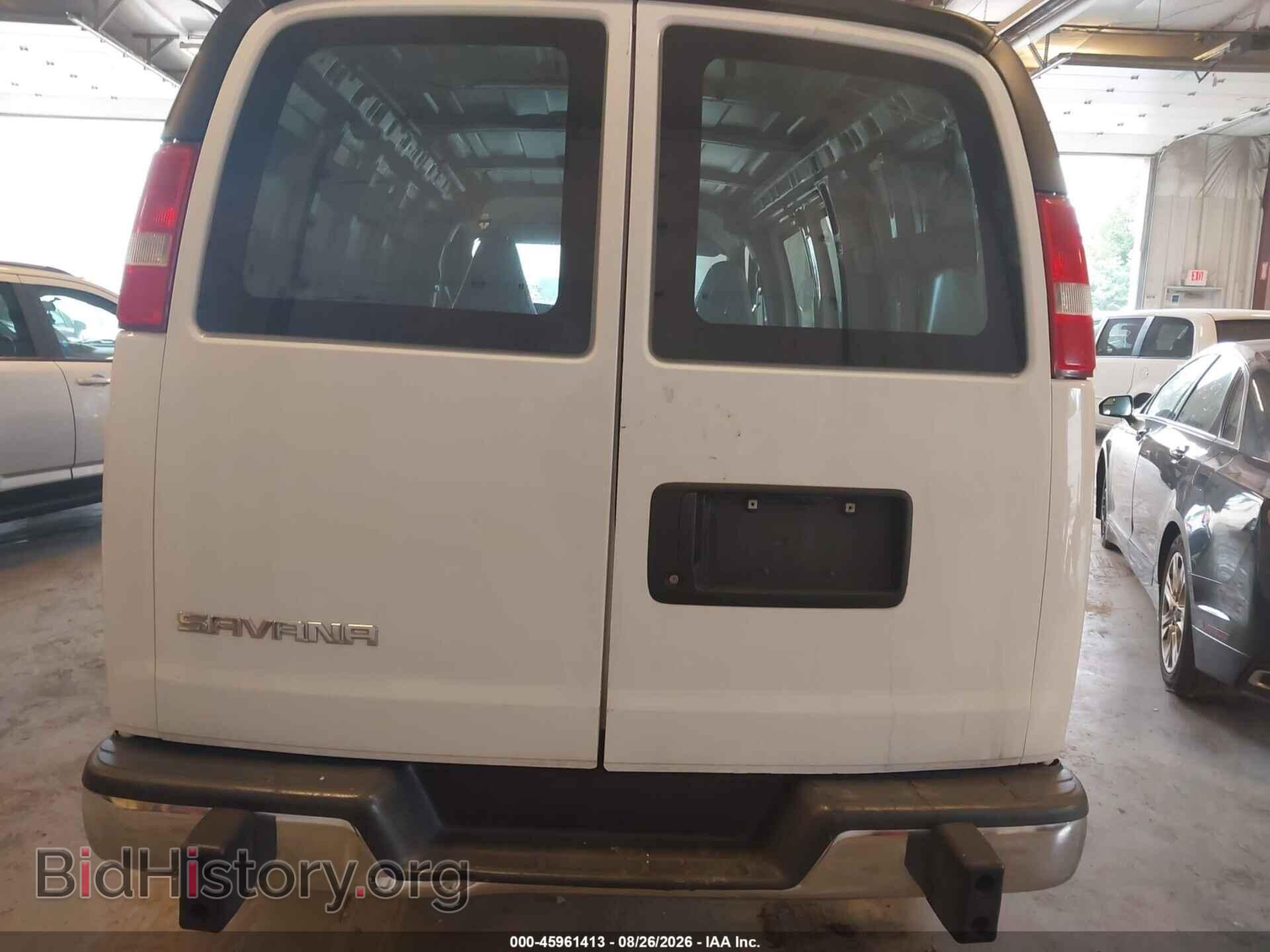 2017 GMC SAVANA 2500 - VIN: 1GTW7AFF6H1914637 - Фото 16