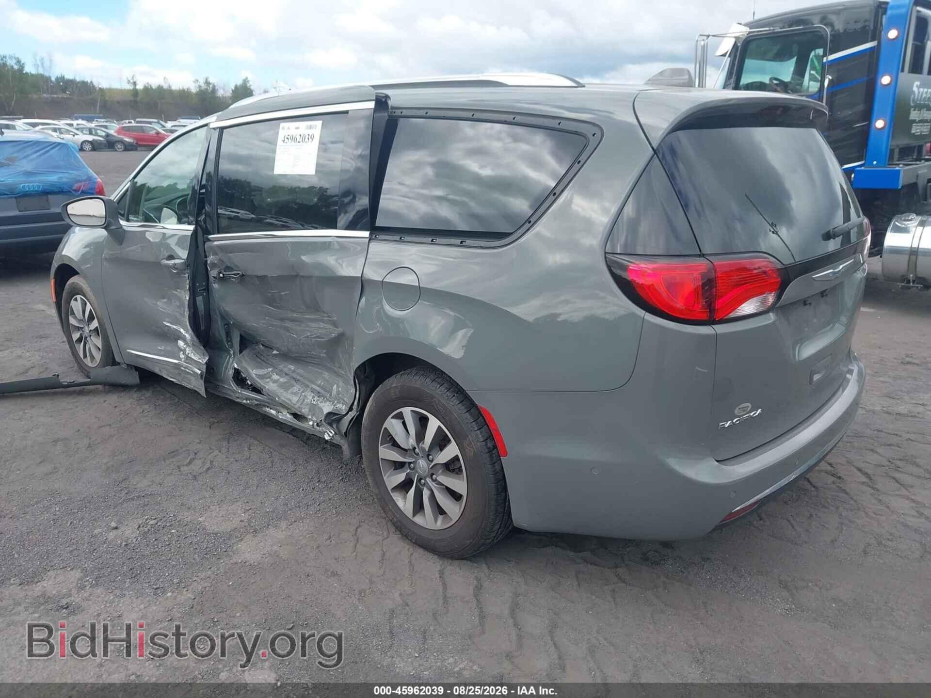 2020 CHRYSLER PACIFICA - VIN: 2C4RC1EG9LR234772 - Фото 3