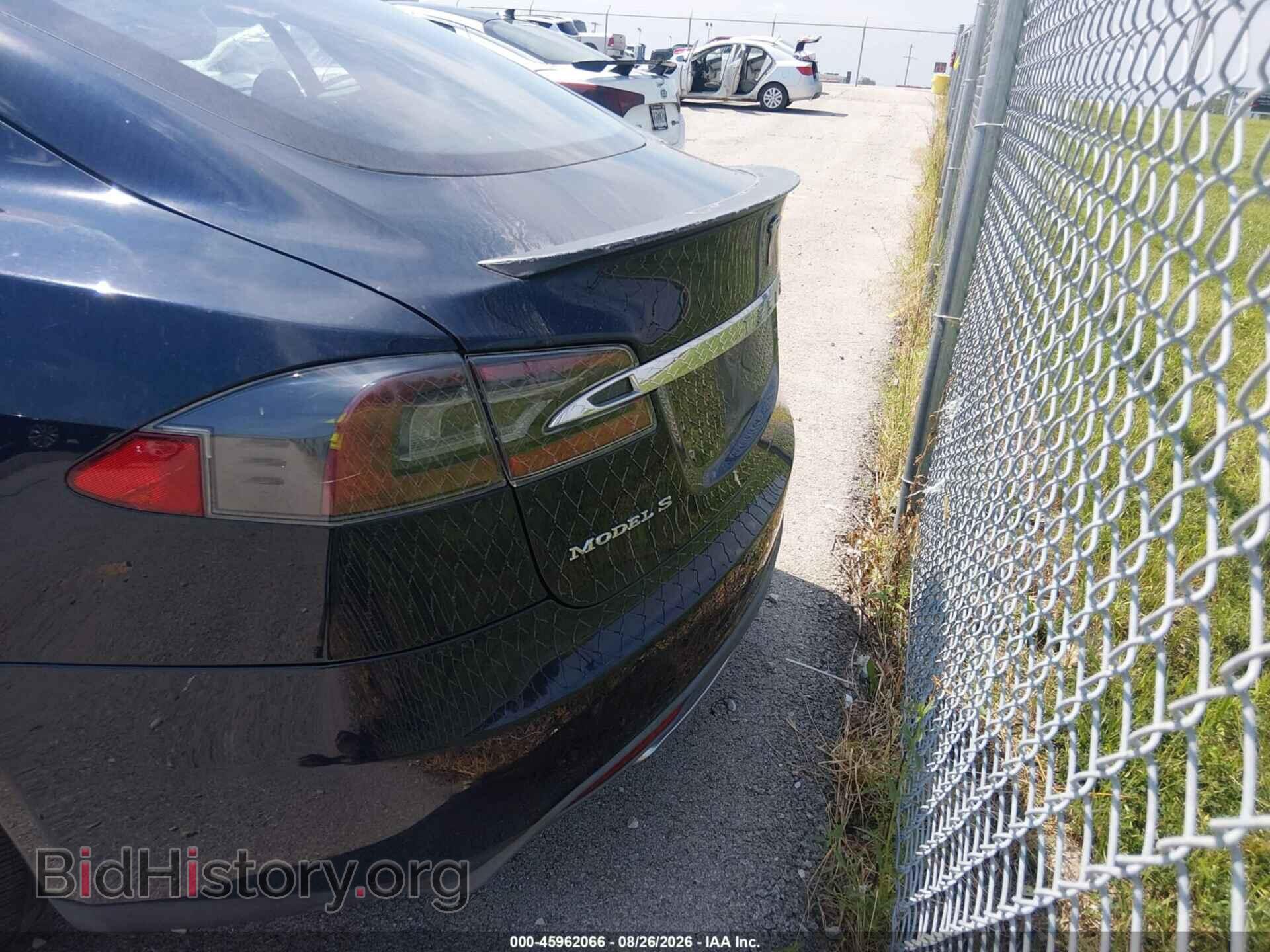 2013 TESLA MODEL S - VIN: 5YJSA1DP7DFP06943 - Фото 16