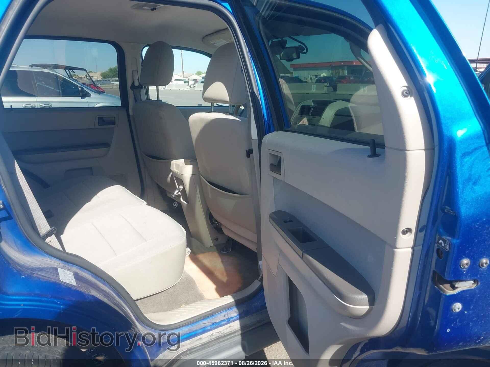 2011 FORD ESCAPE - VIN: 1FMCU9DG1BKA50776 - Photo 8