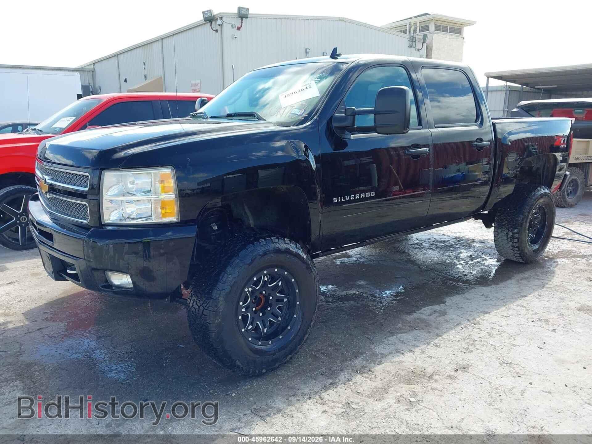 2013 CHEVROLET SILVERADO 1500 - VIN: 3GCPKSE73DG315564 - Фото 2